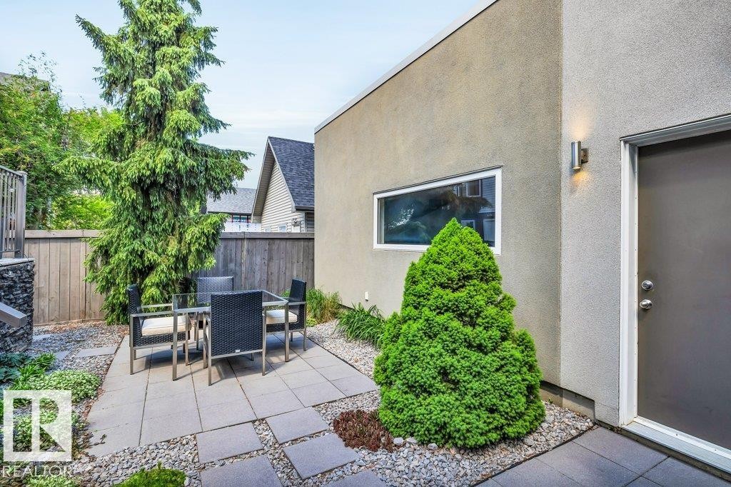 11339 67 Street, Edmonton, AB