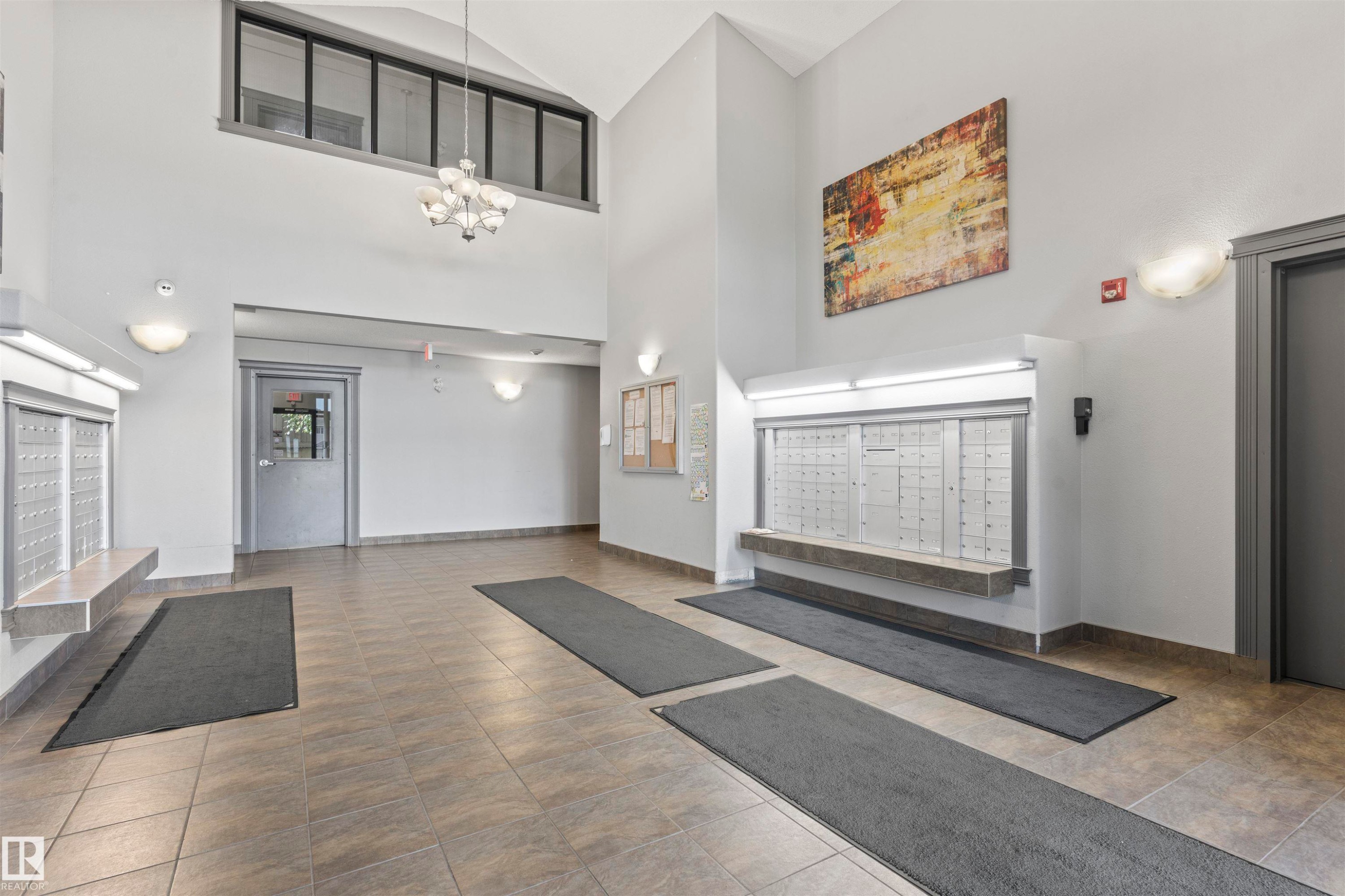 117 111 Edwards Drive, Edmonton, AB - Indoor Photo Showing Other Room