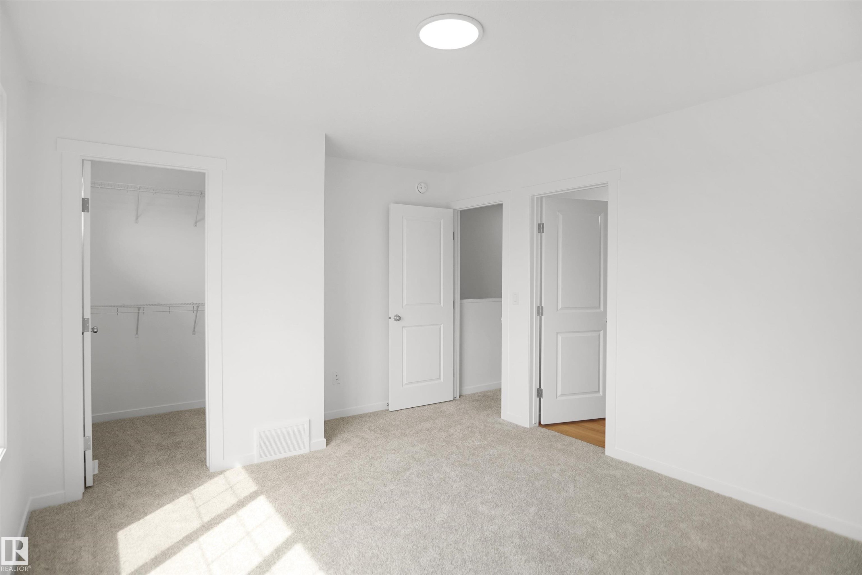 525 Aster Drive Nw, Edmonton, AB - Indoor
