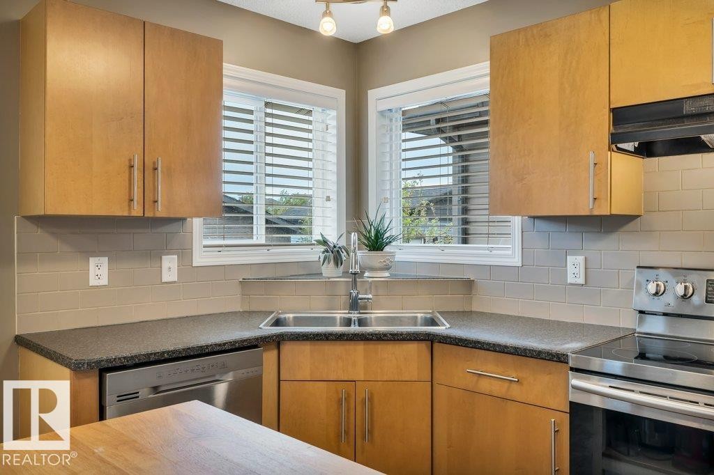 7685 Schmid Crescent, Edmonton, AB