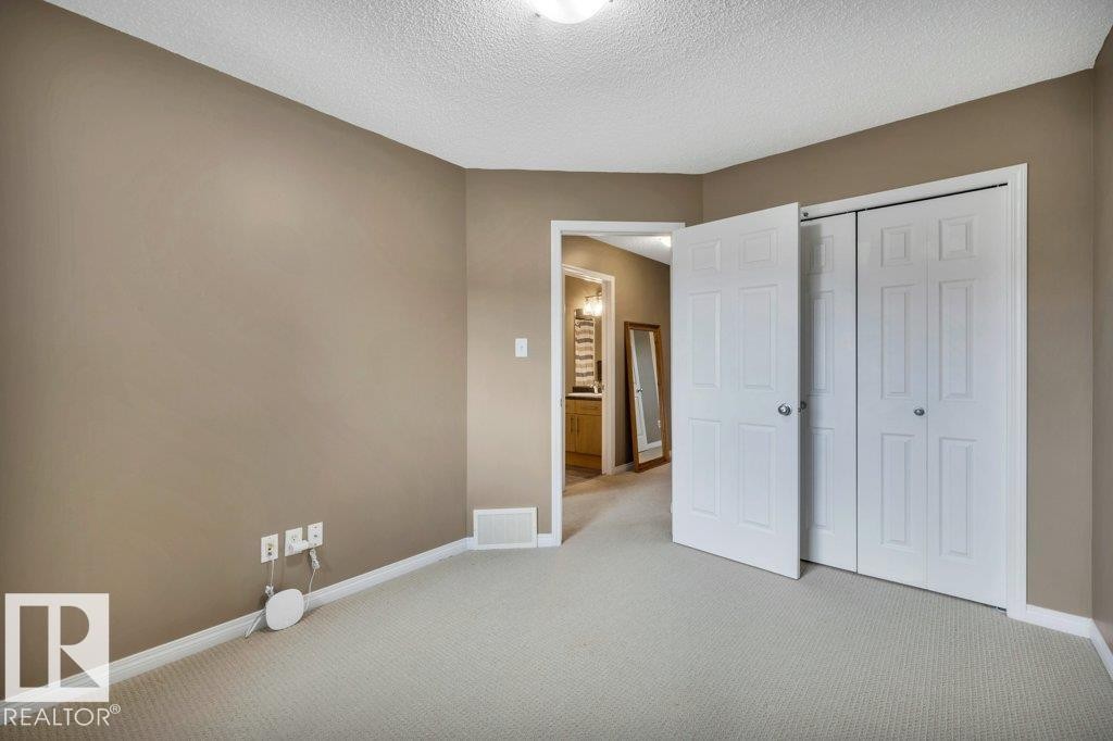 7685 Schmid Crescent, Edmonton, AB