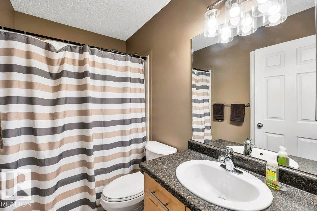 7685 Schmid Crescent, Edmonton, AB