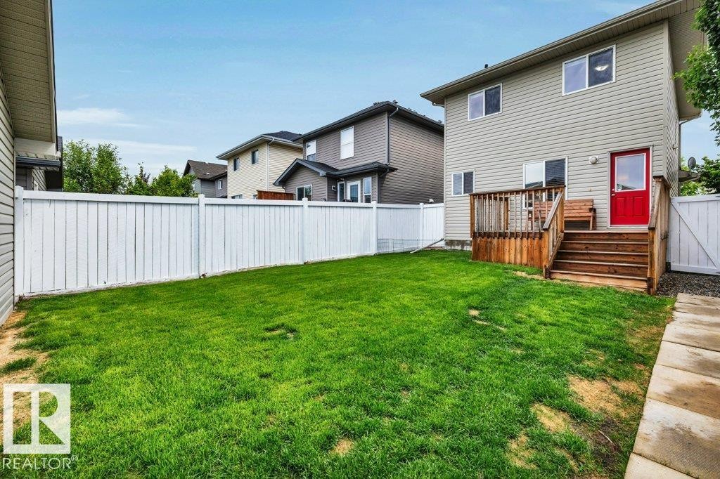 7685 Schmid Crescent, Edmonton, AB