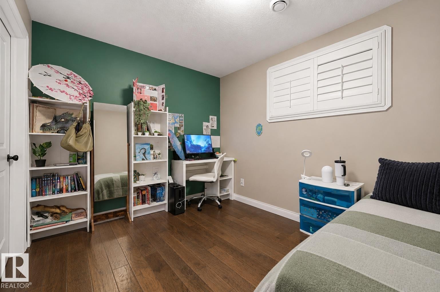 Bedroom - 21928 97 Avenue Nw, Edmonton, AB - Indoor