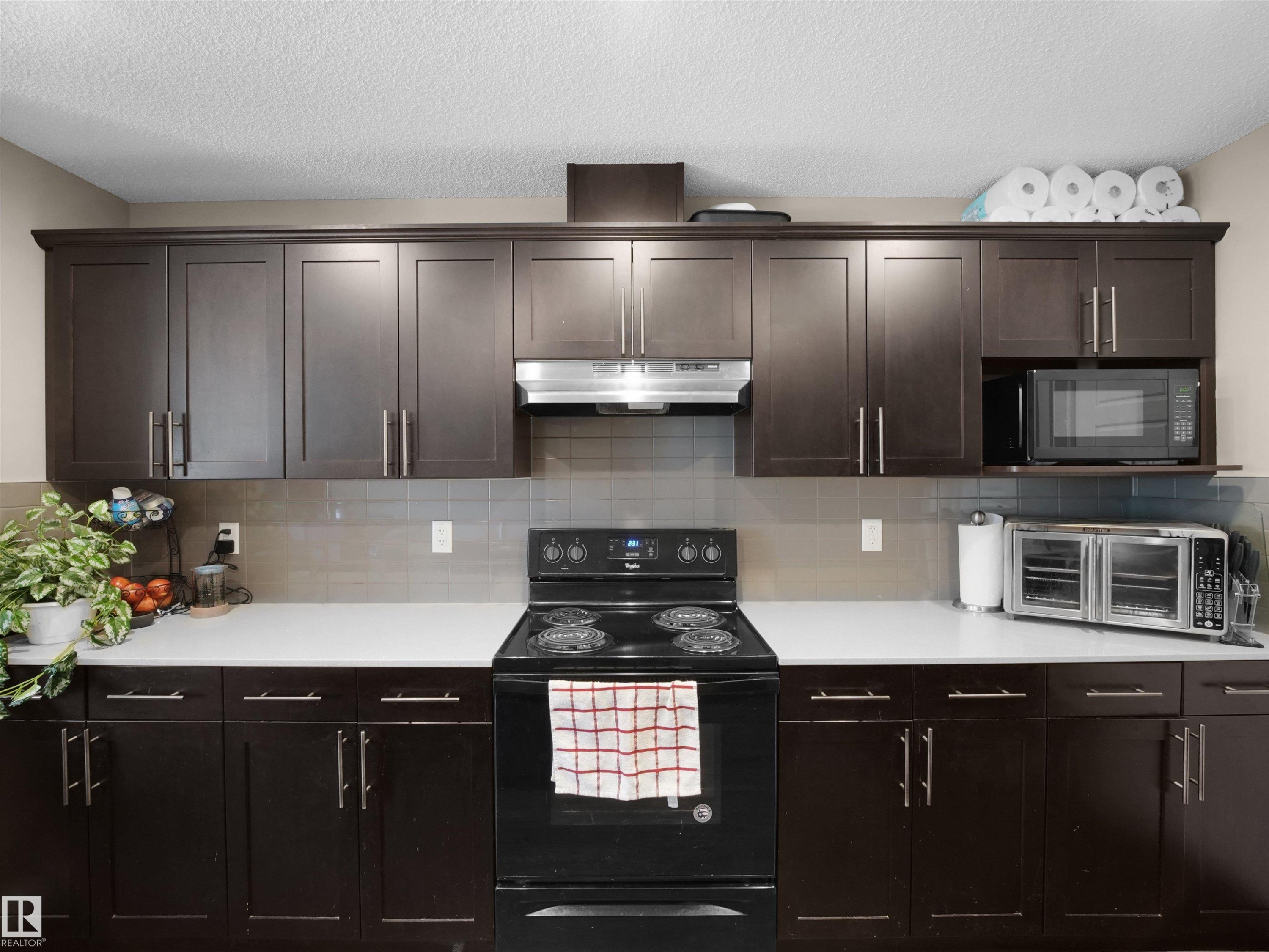 9055 Cooper Link Link, Edmonton, AB