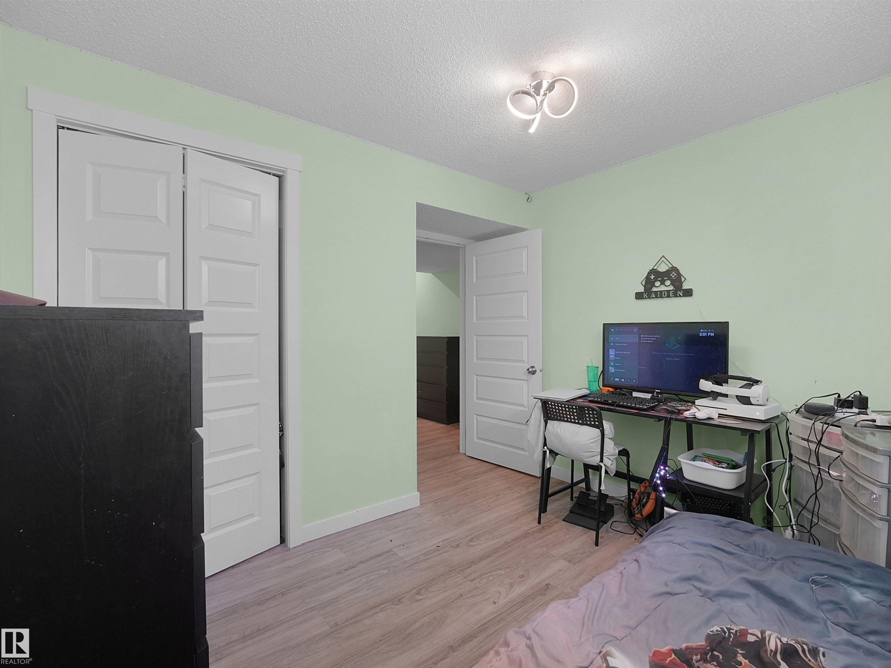 9055 Cooper Link Link, Edmonton, AB