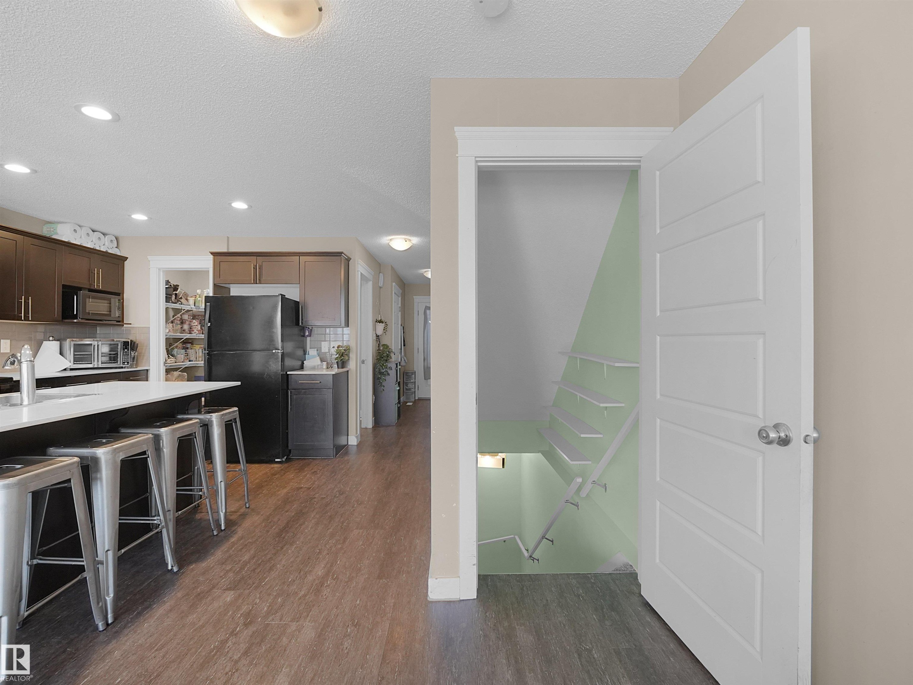 9055 Cooper Link Link, Edmonton, AB
