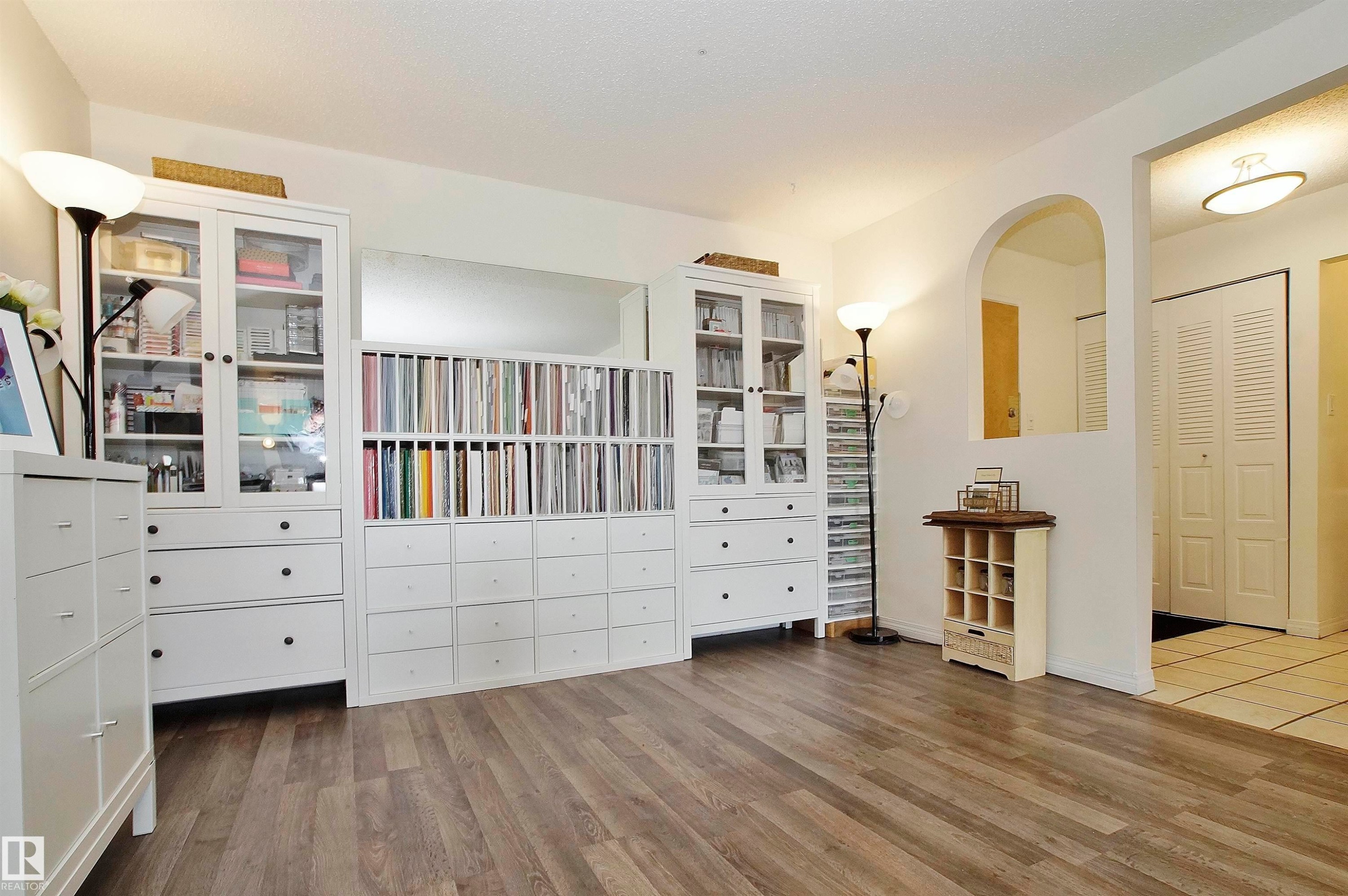 #235 4404 122 St Nw, Edmonton, AB - Indoor