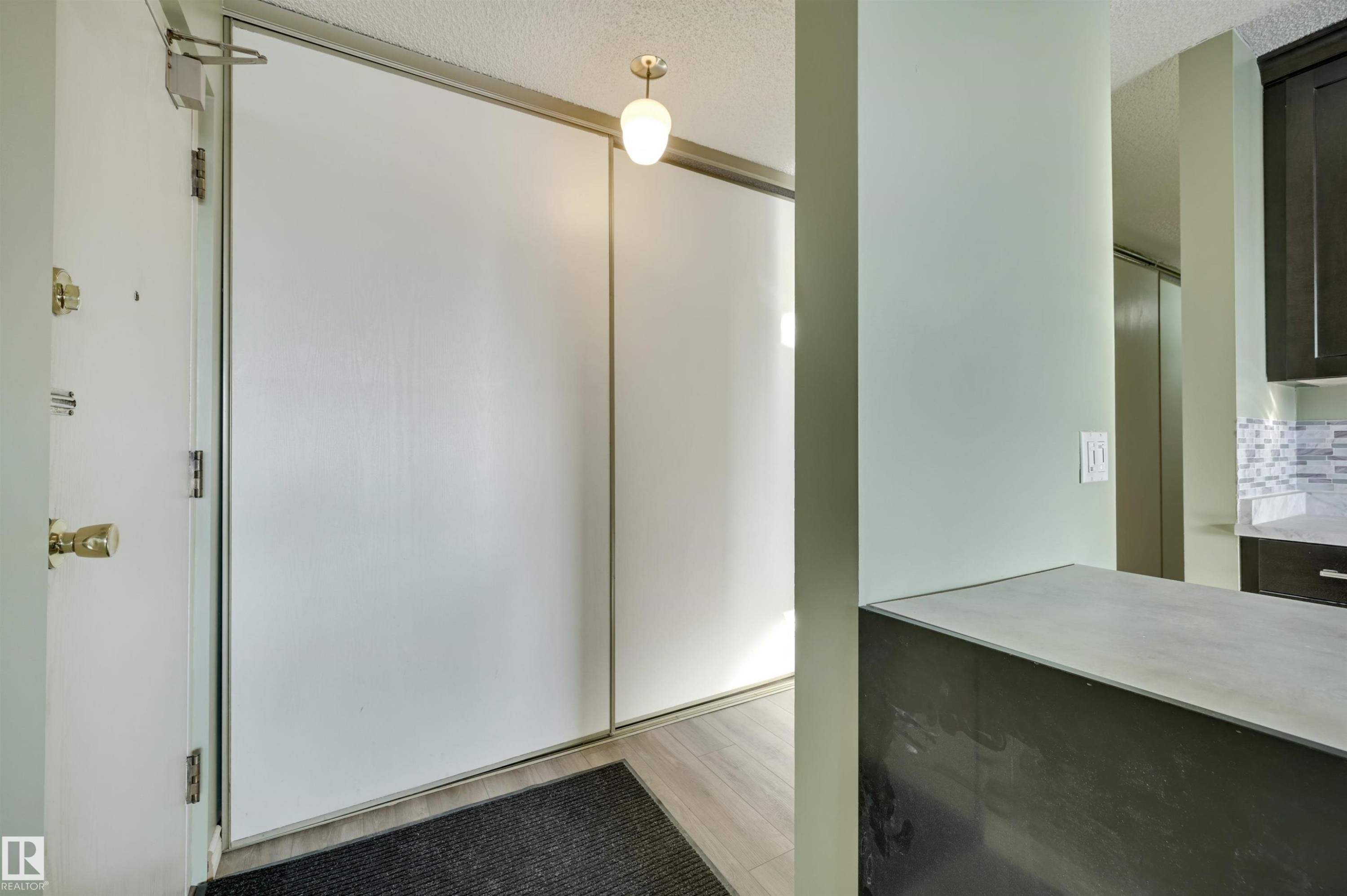 #1003 10155 114 St Nw, Edmonton, AB - Indoor Photo Showing Other Room