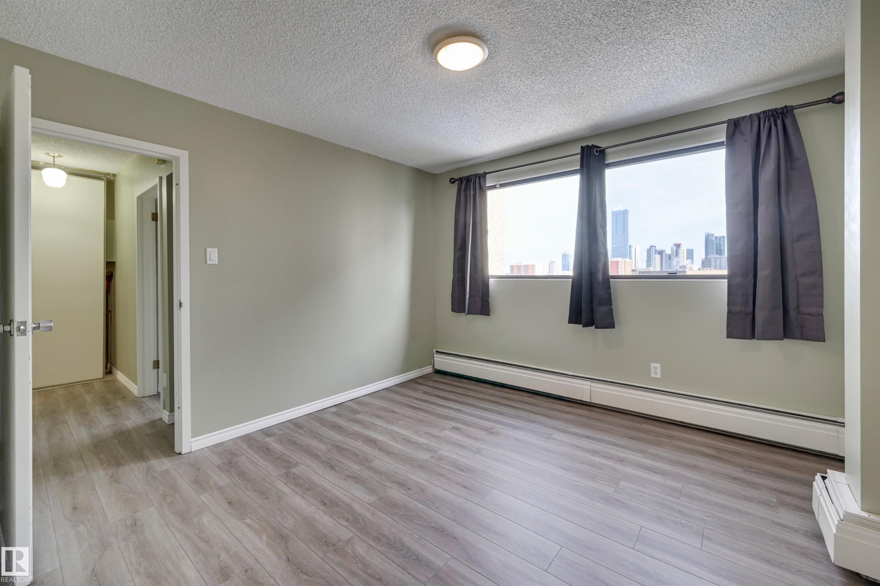 #1003 10155 114 St Nw, Edmonton, AB - Indoor Photo Showing Other Room