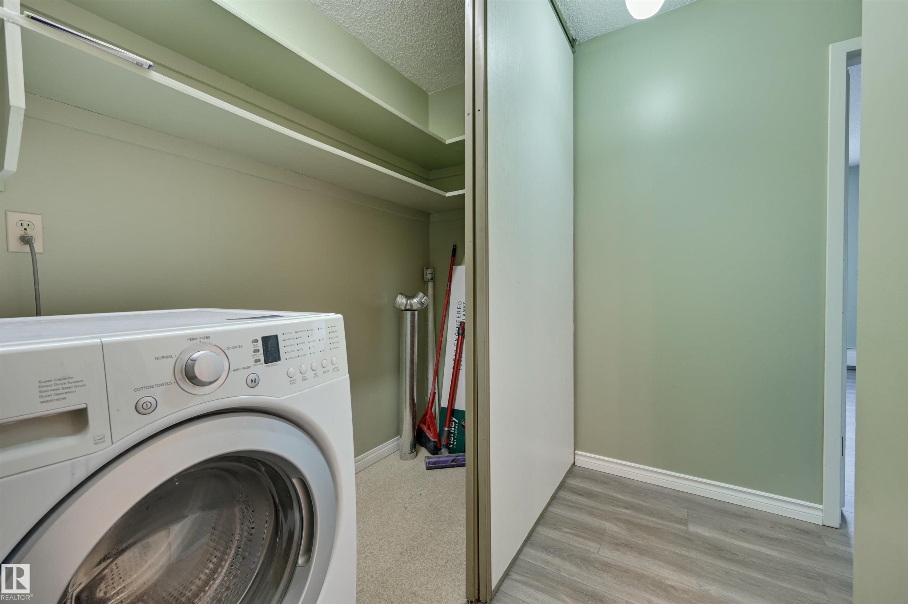#1003 10155 114 St Nw, Edmonton, AB - Indoor Photo Showing Laundry Room