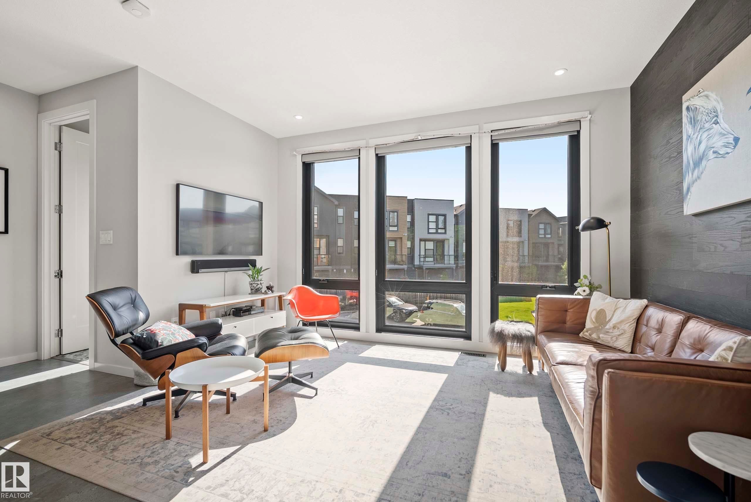 #16 1304 Rutherford Rd Sw, Edmonton, AB - Indoor