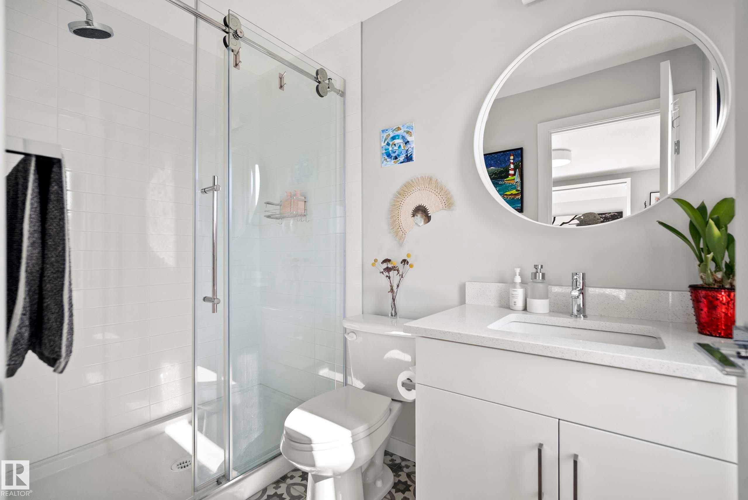 #16 1304 Rutherford Rd Sw, Edmonton, AB - Indoor Photo Showing Bathroom