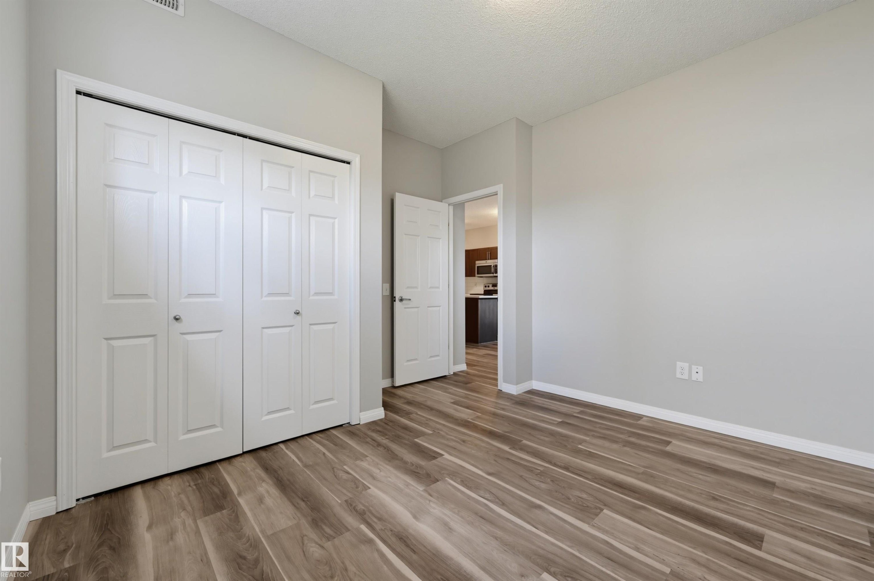 23 6520 2 Avenue, Edmonton, AB