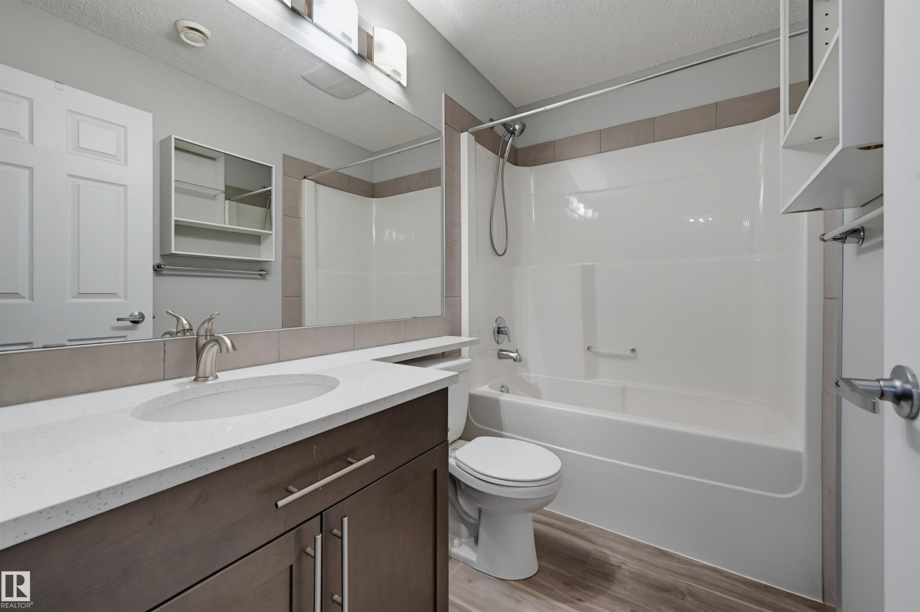23 6520 2 Avenue, Edmonton, AB