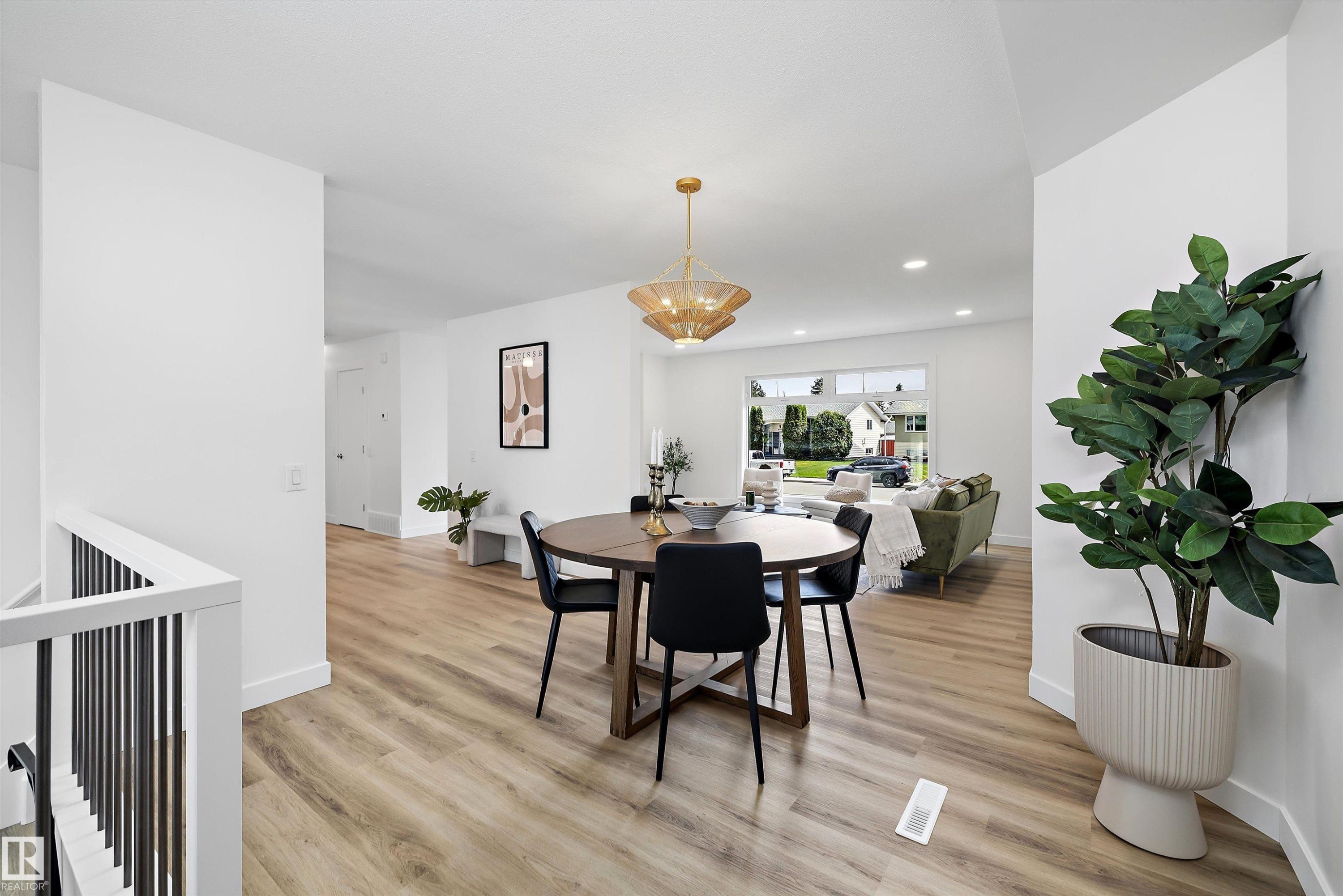 7004 93 Avenue, Edmonton, AB