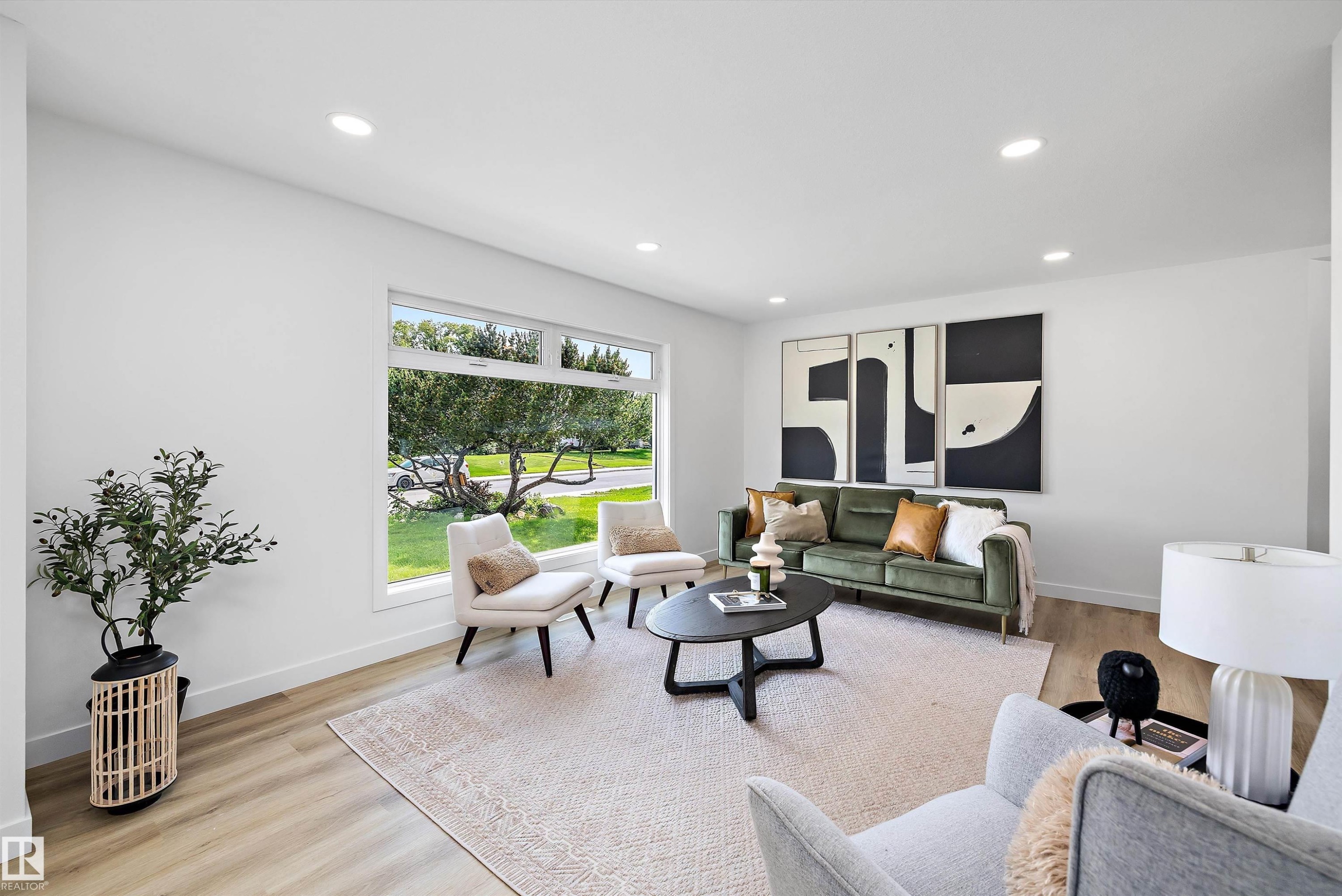 7004 93 Avenue, Edmonton, AB