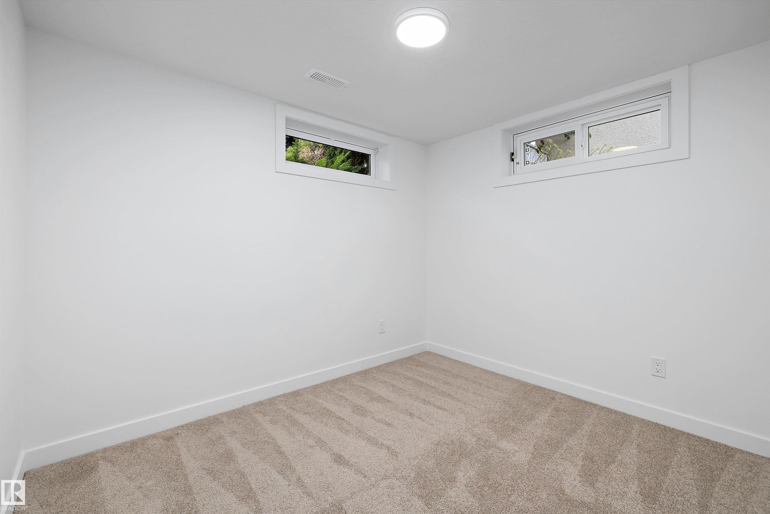7004 93 Avenue, Edmonton, AB