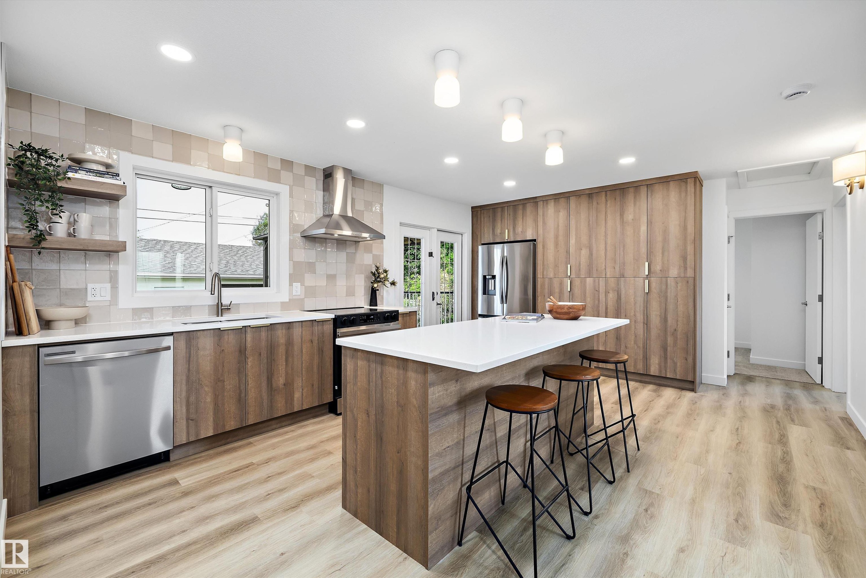 7004 93 Avenue, Edmonton, AB