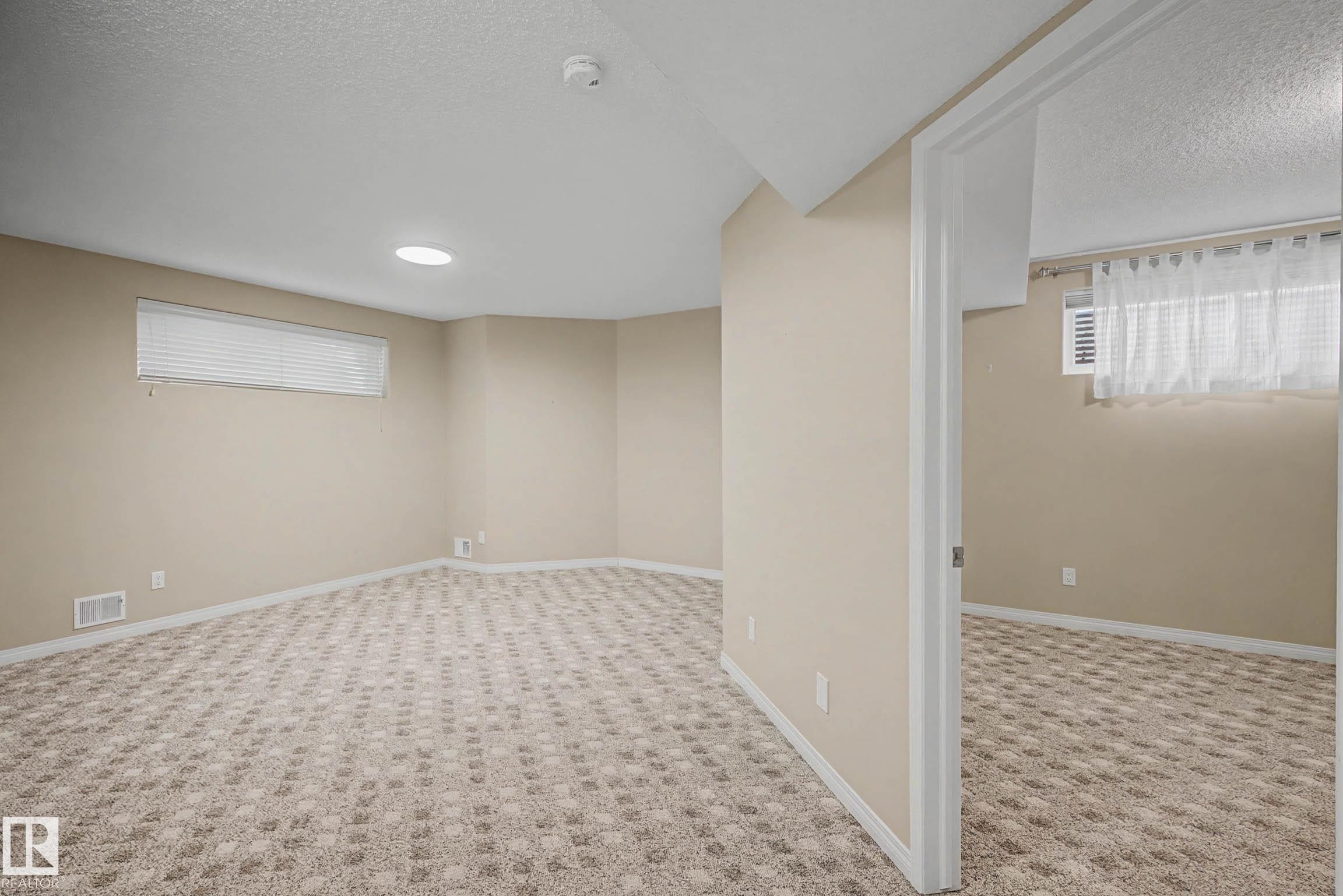 #6 2031 Brennan Cr Nw, Edmonton, AB - Indoor Photo Showing Basement
