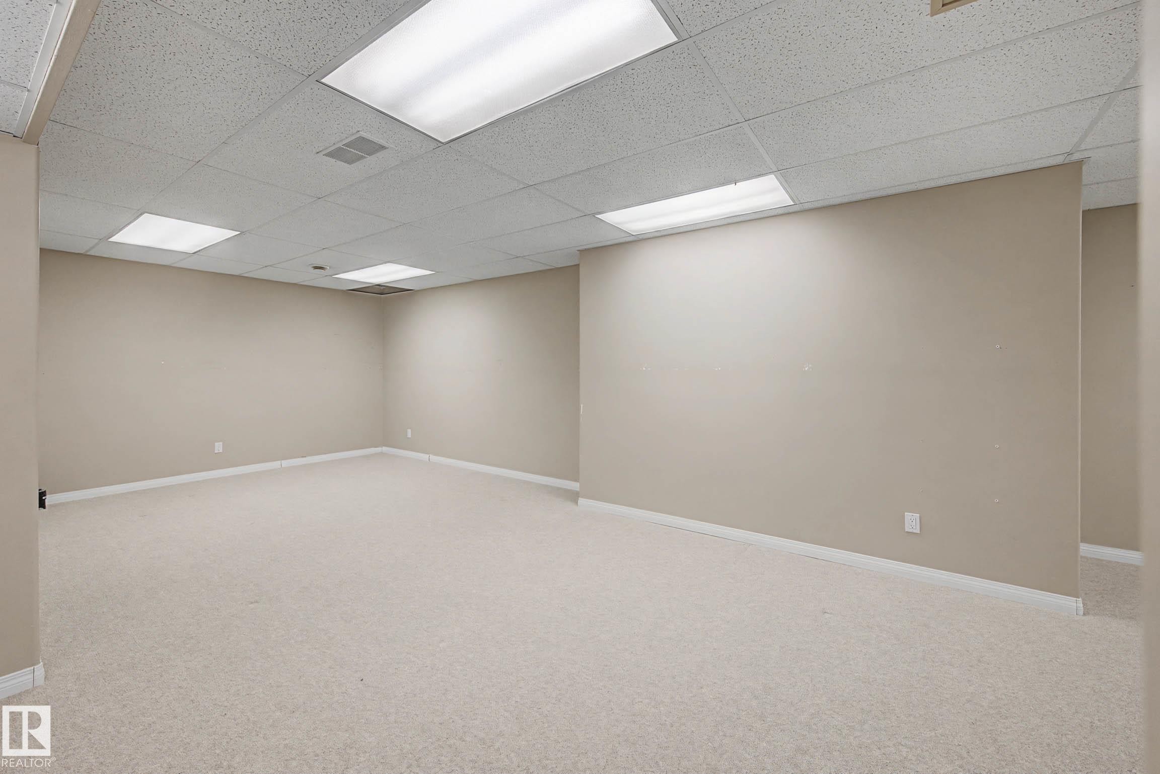 #6 2031 Brennan Cr Nw, Edmonton, AB - Indoor Photo Showing Basement