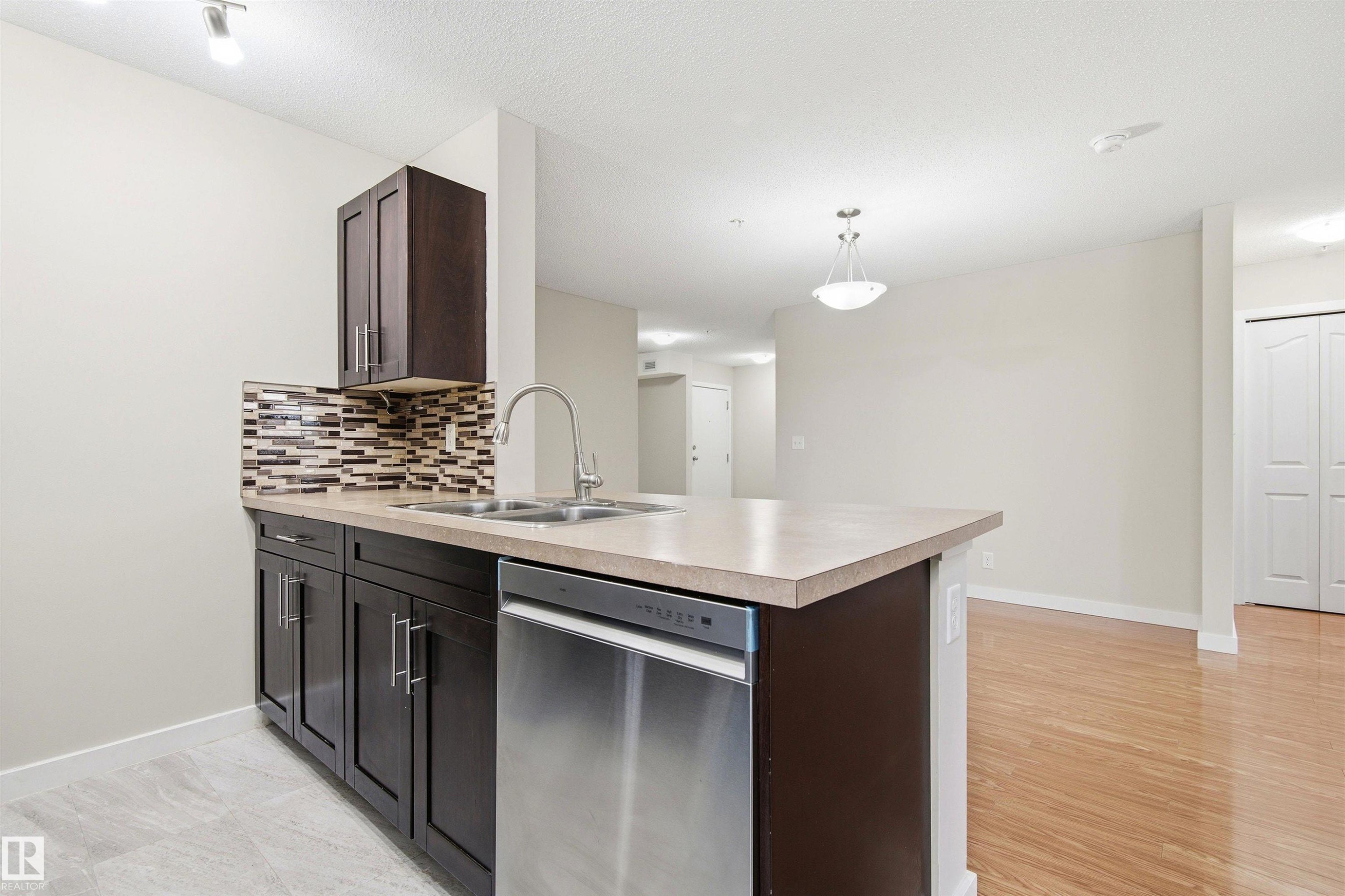 120 534 Watt Boulevard, Edmonton, AB