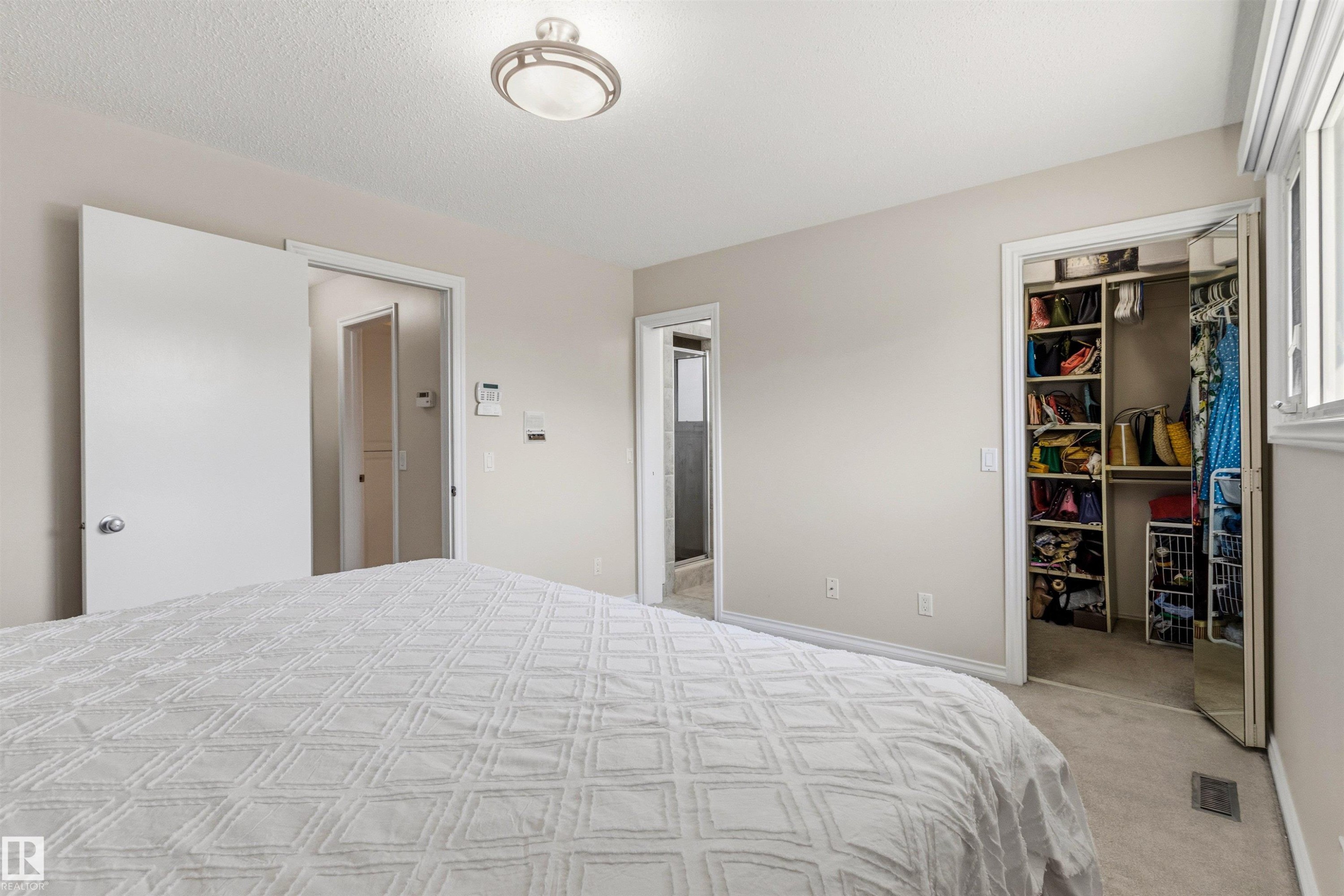 155 Gariepy Crescent, Edmonton, AB