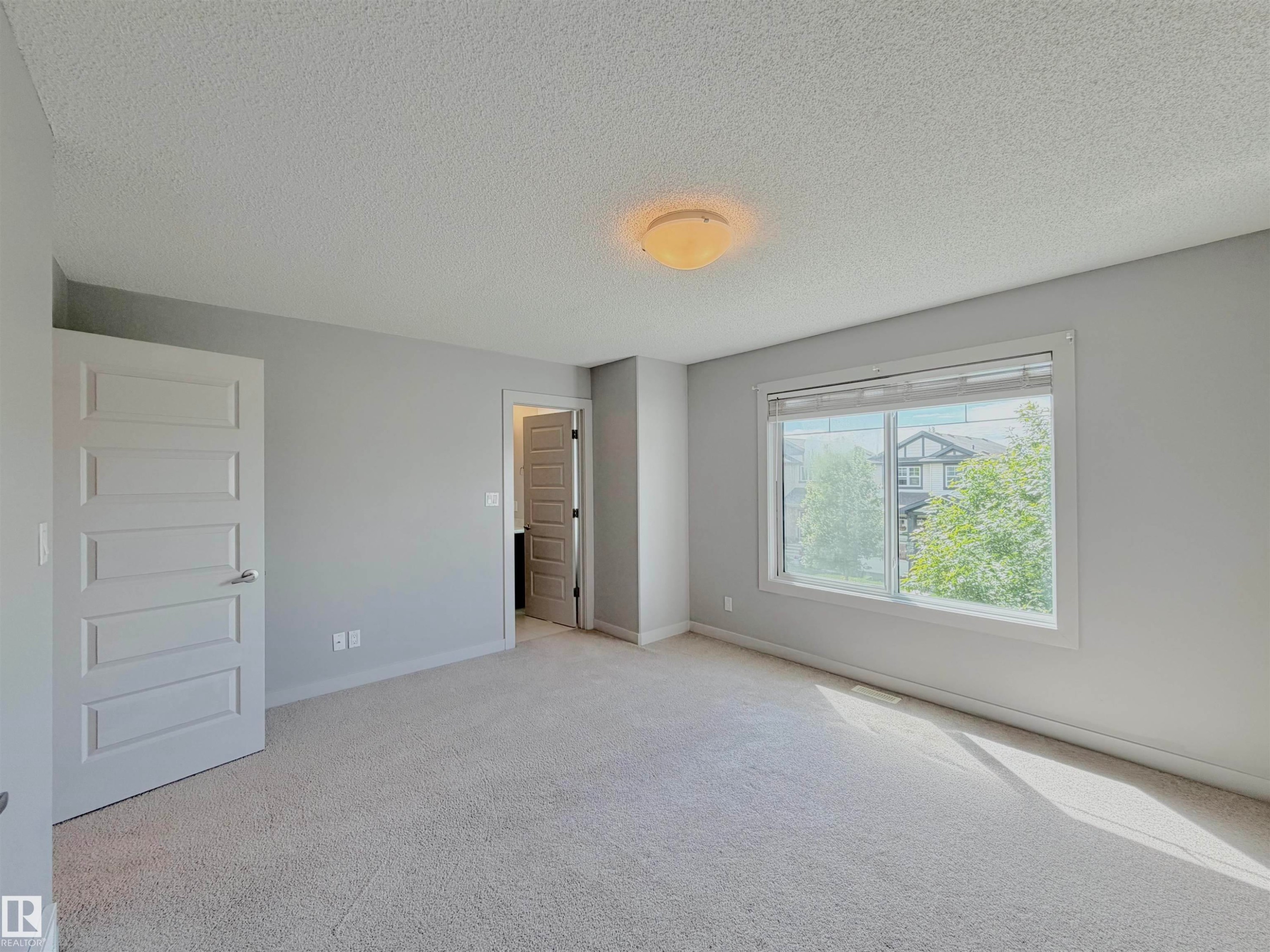 6925 Cardinal Wynd, Edmonton, AB