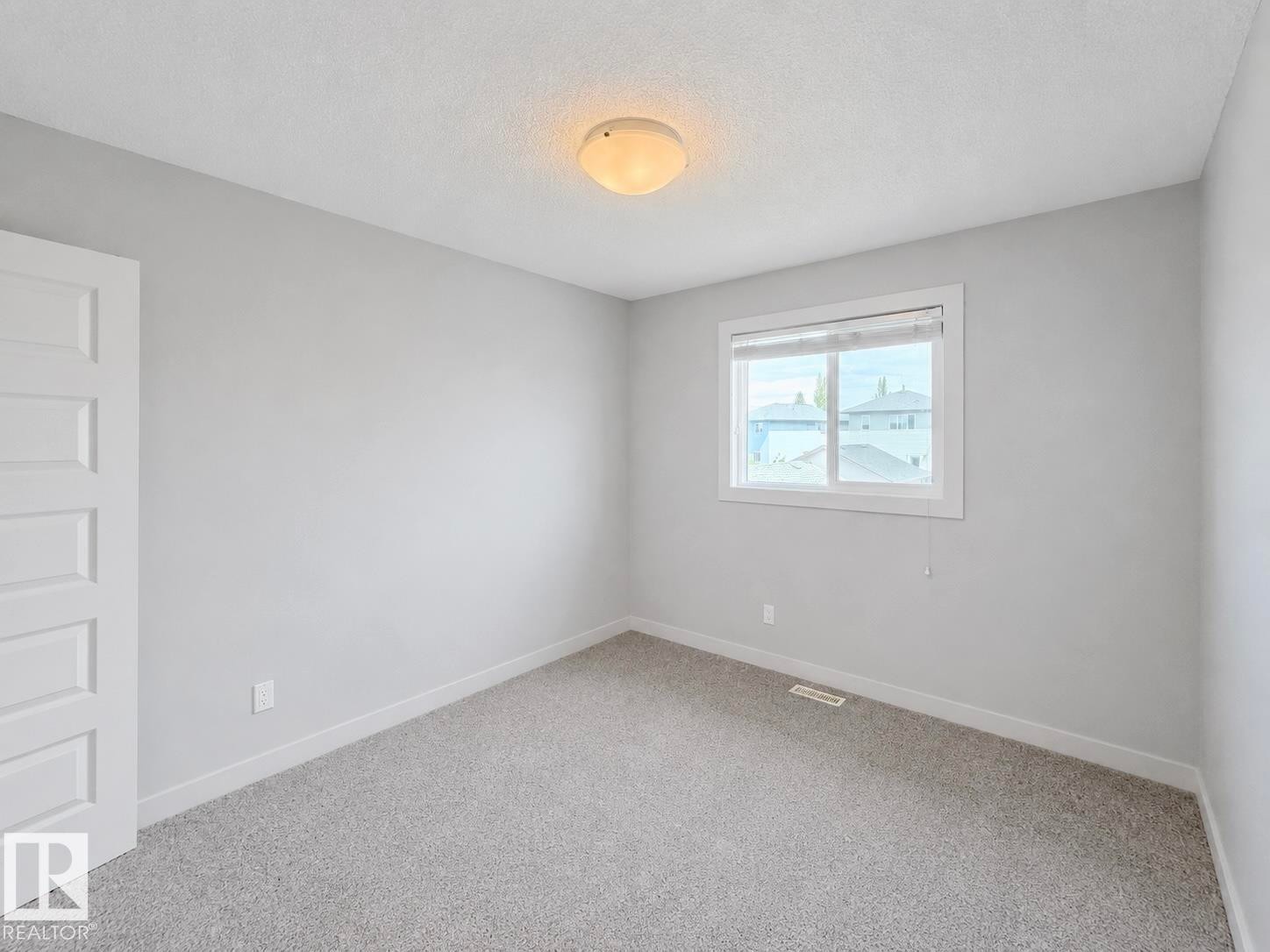 6925 Cardinal Wynd, Edmonton, AB