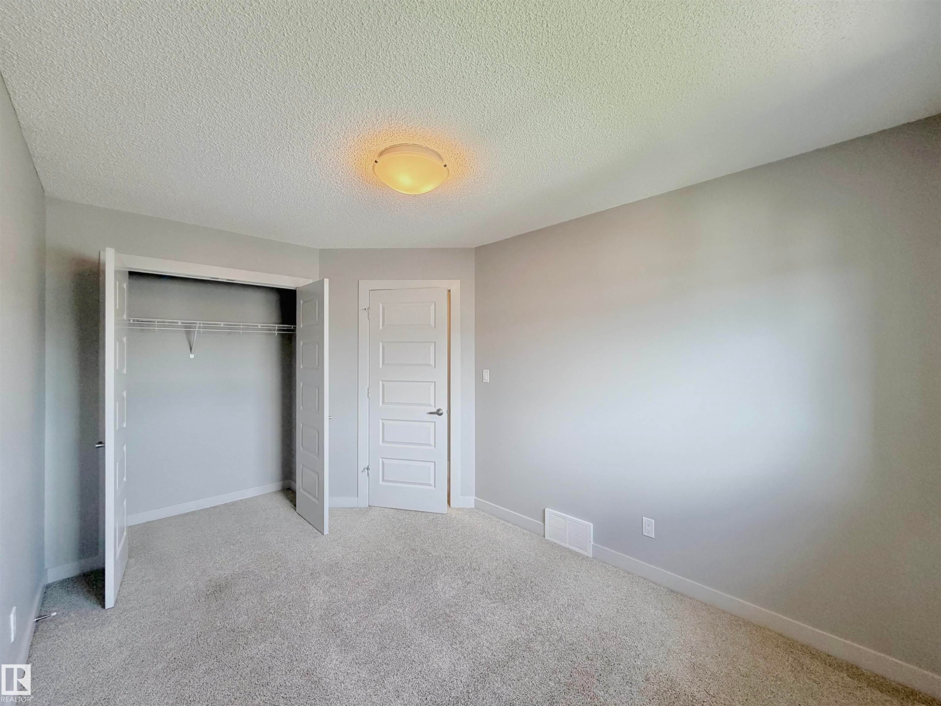 6925 Cardinal Wynd, Edmonton, AB