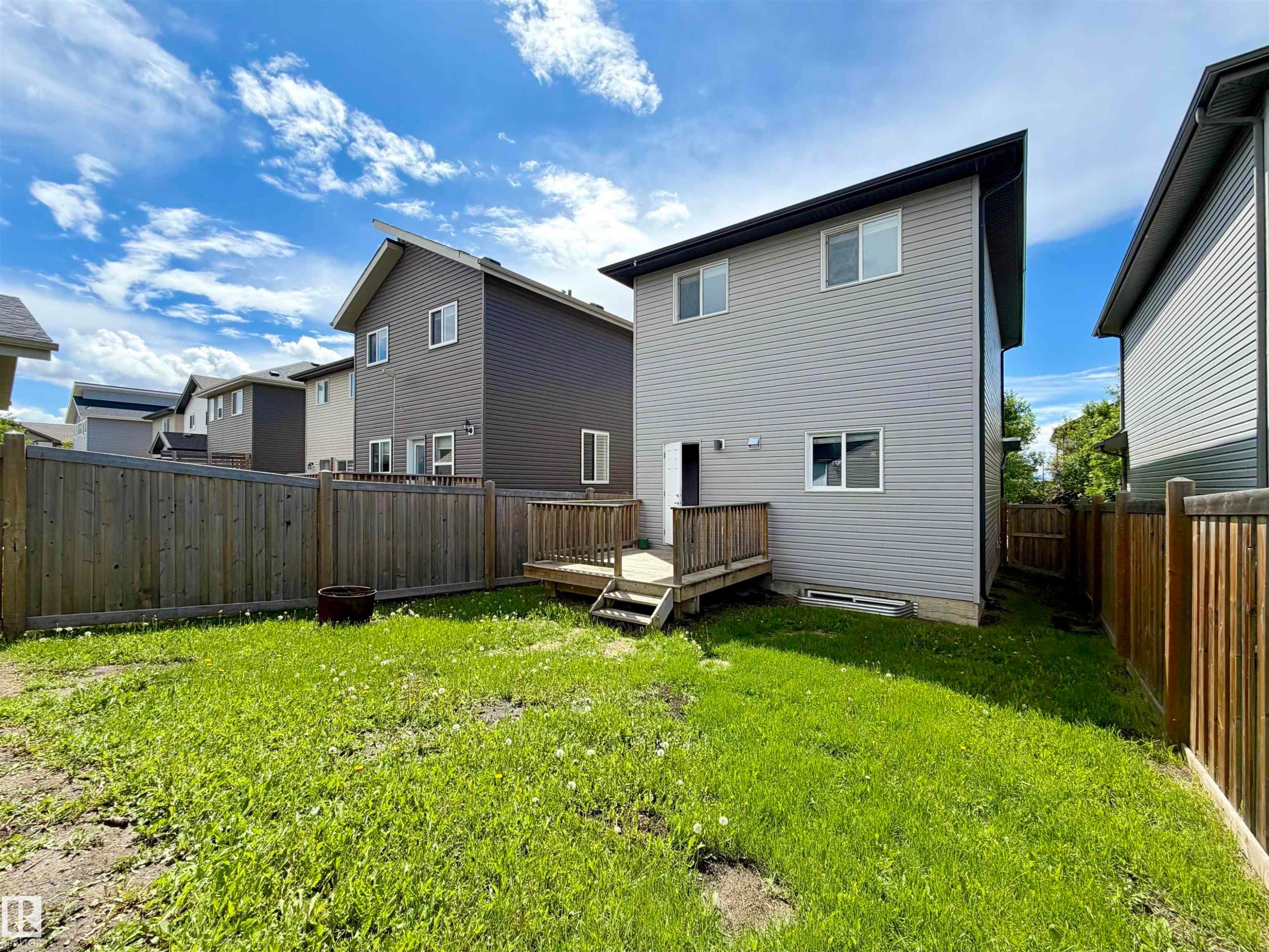 6925 Cardinal Wynd, Edmonton, AB