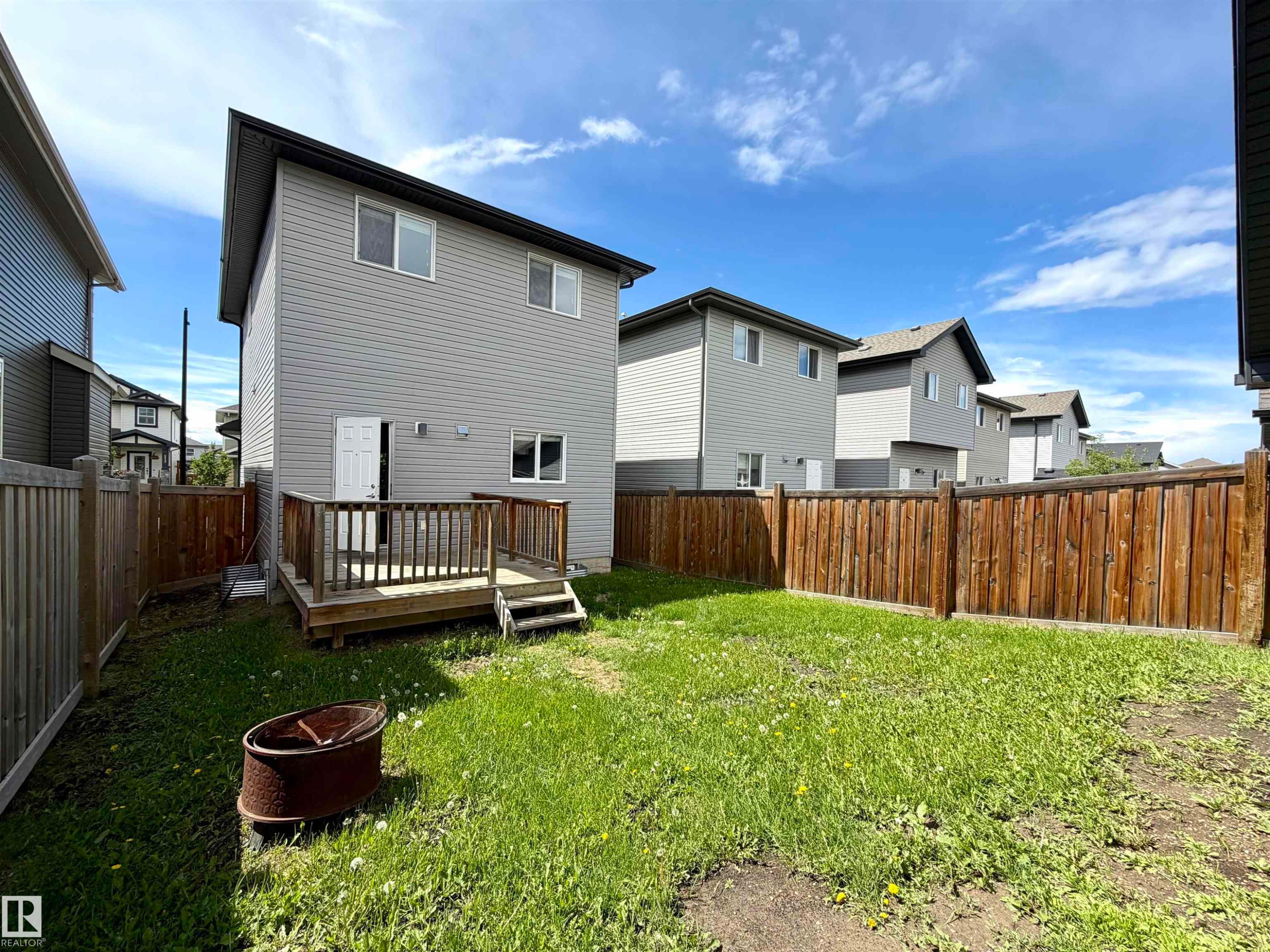 6925 Cardinal Wynd, Edmonton, AB