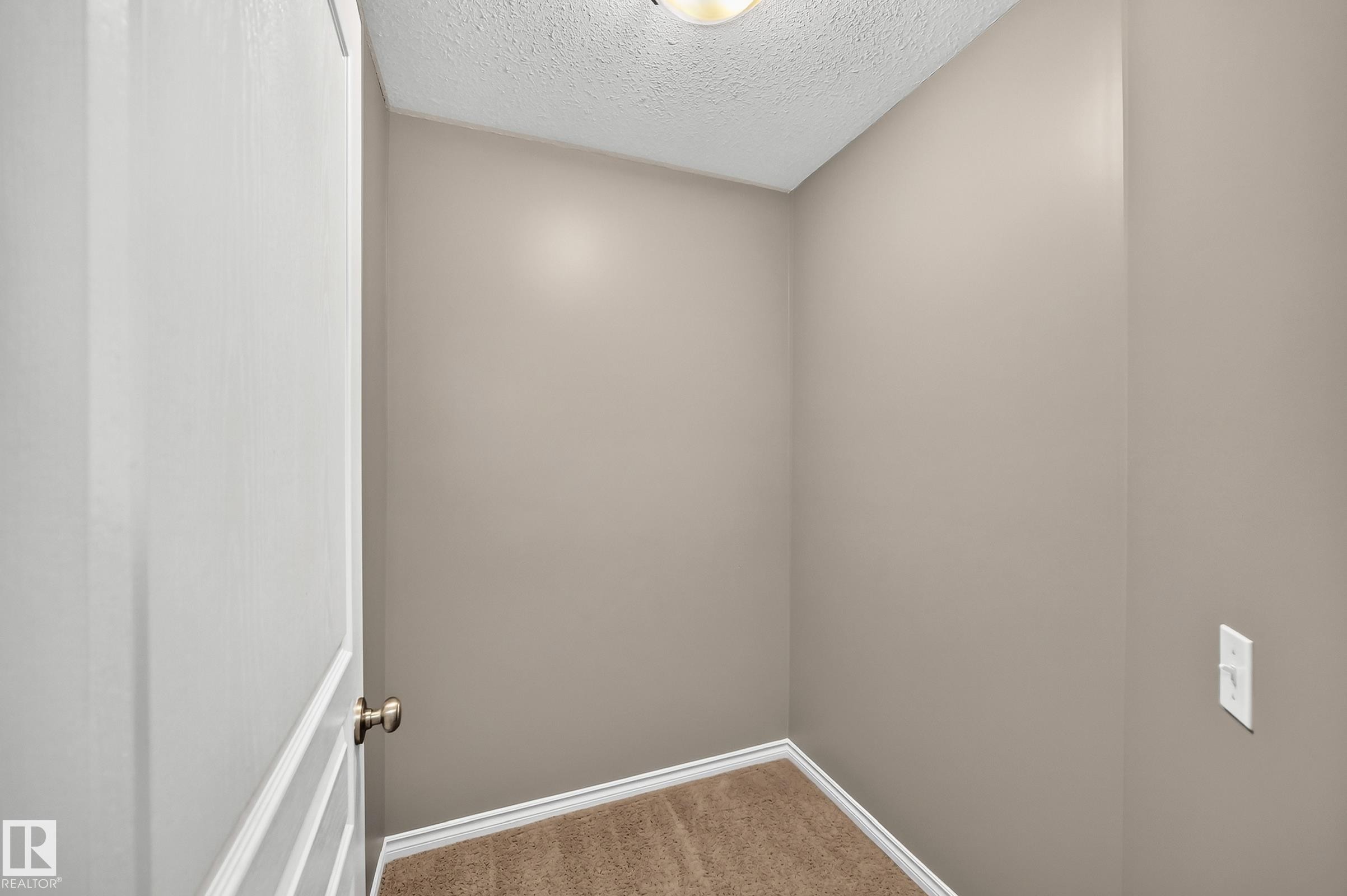 430 Hemingway Road, Edmonton, AB