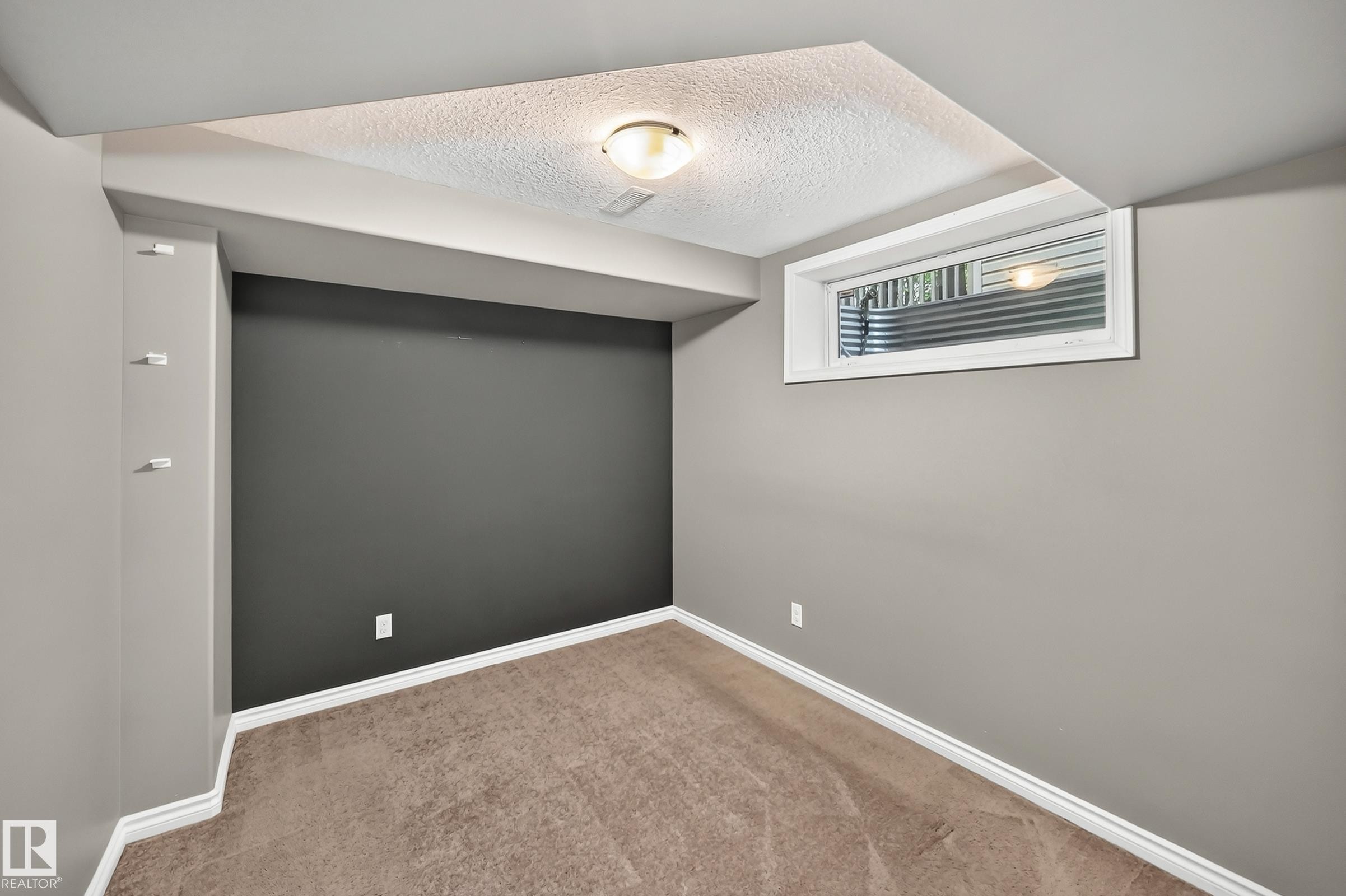 430 Hemingway Road, Edmonton, AB
