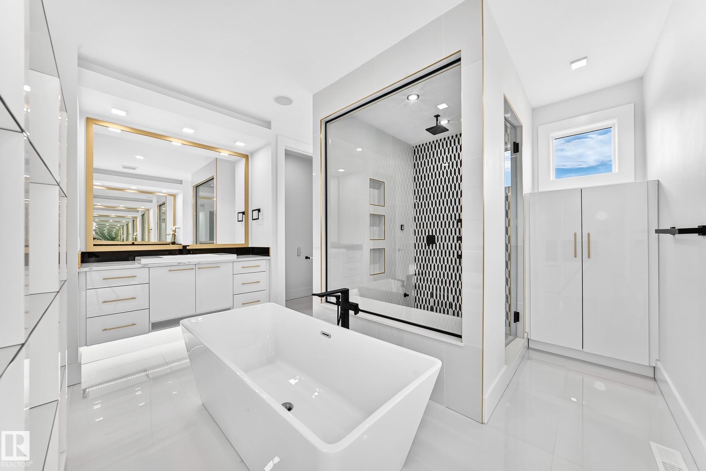 2747 Wheaton Drive, Edmonton, AB