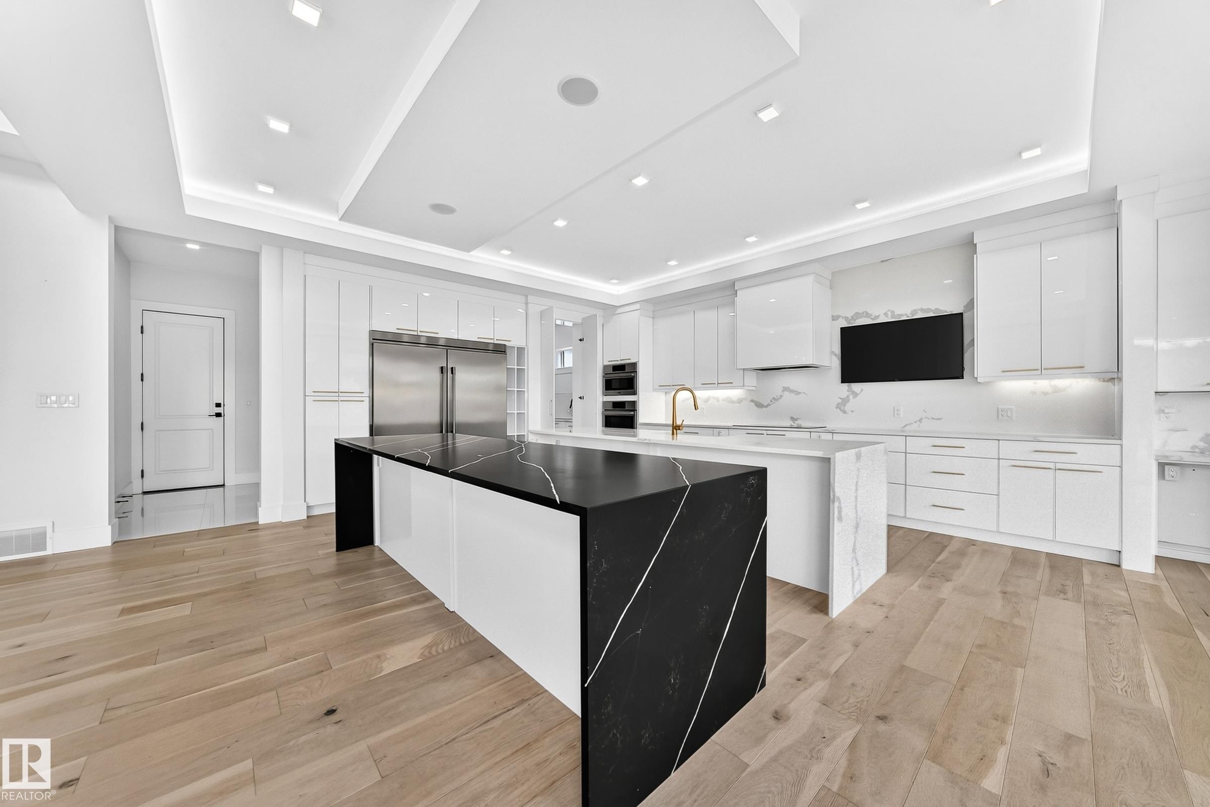 2747 Wheaton Drive, Edmonton, AB