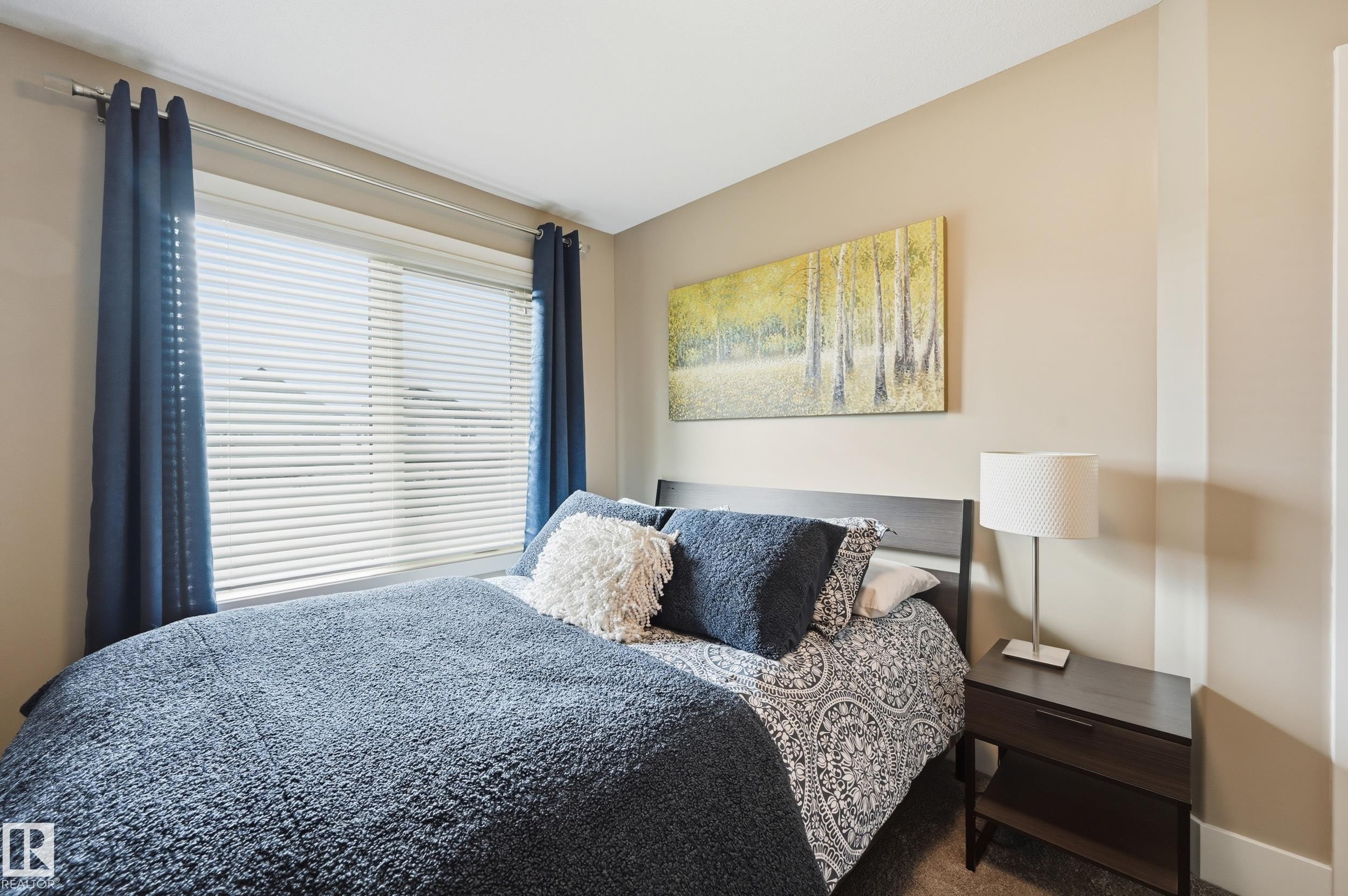 3252 Allan Way, Edmonton, AB - Indoor Photo Showing Bedroom