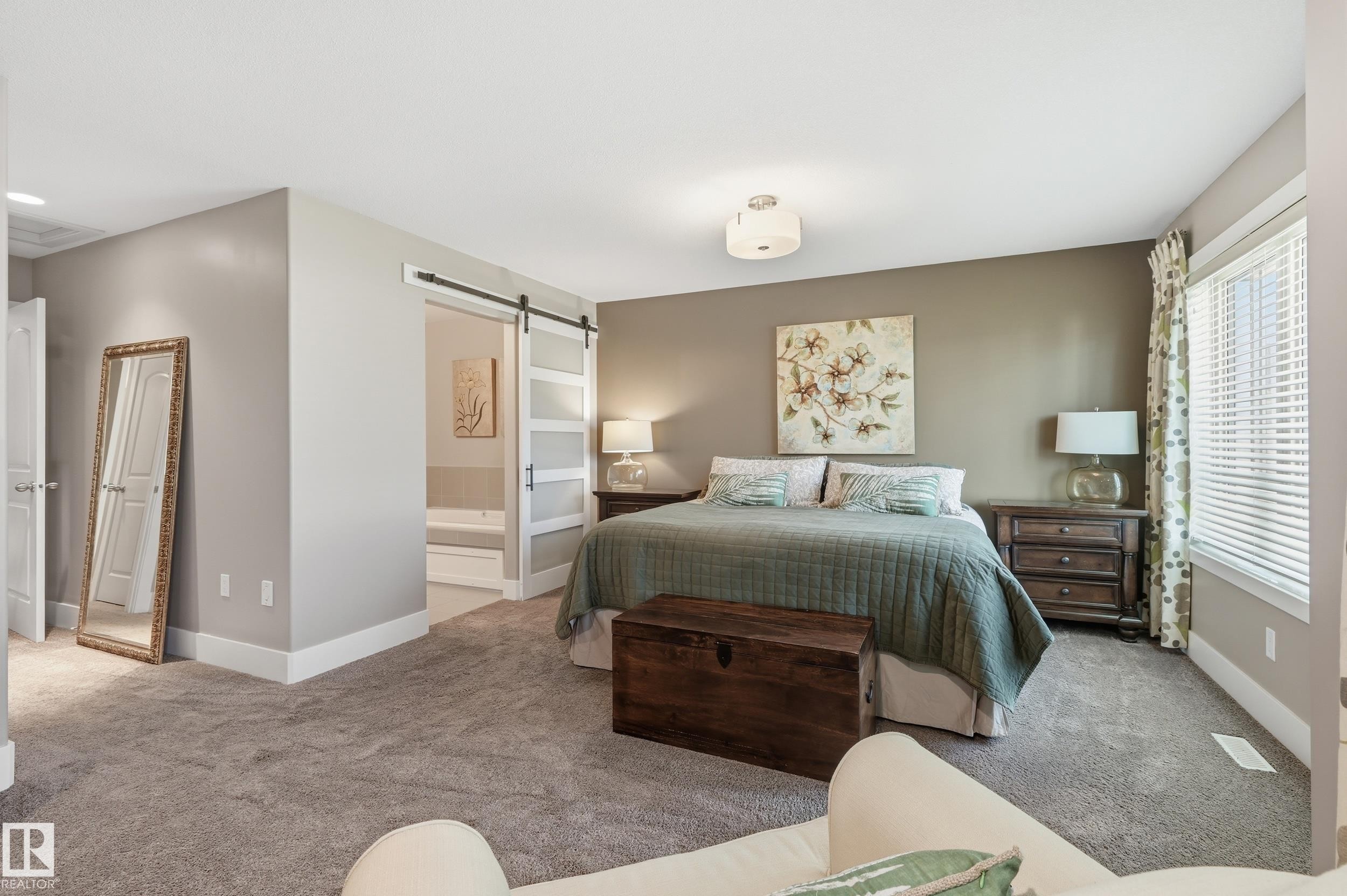 3252 Allan Way, Edmonton, AB - Indoor Photo Showing Bedroom