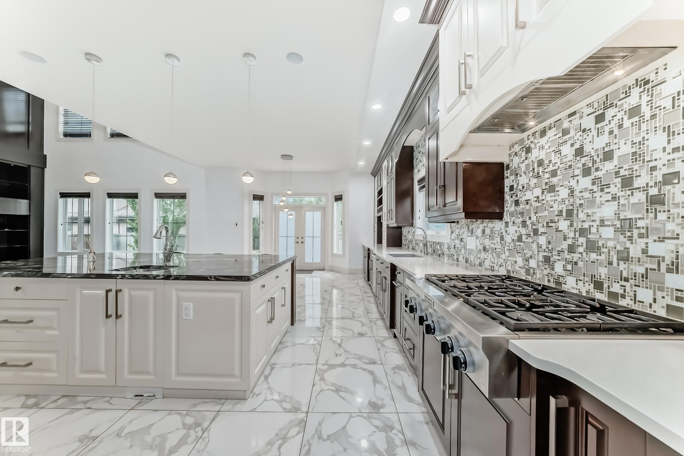 5511 Mcluhan Bluff Bluff, Edmonton, AB
