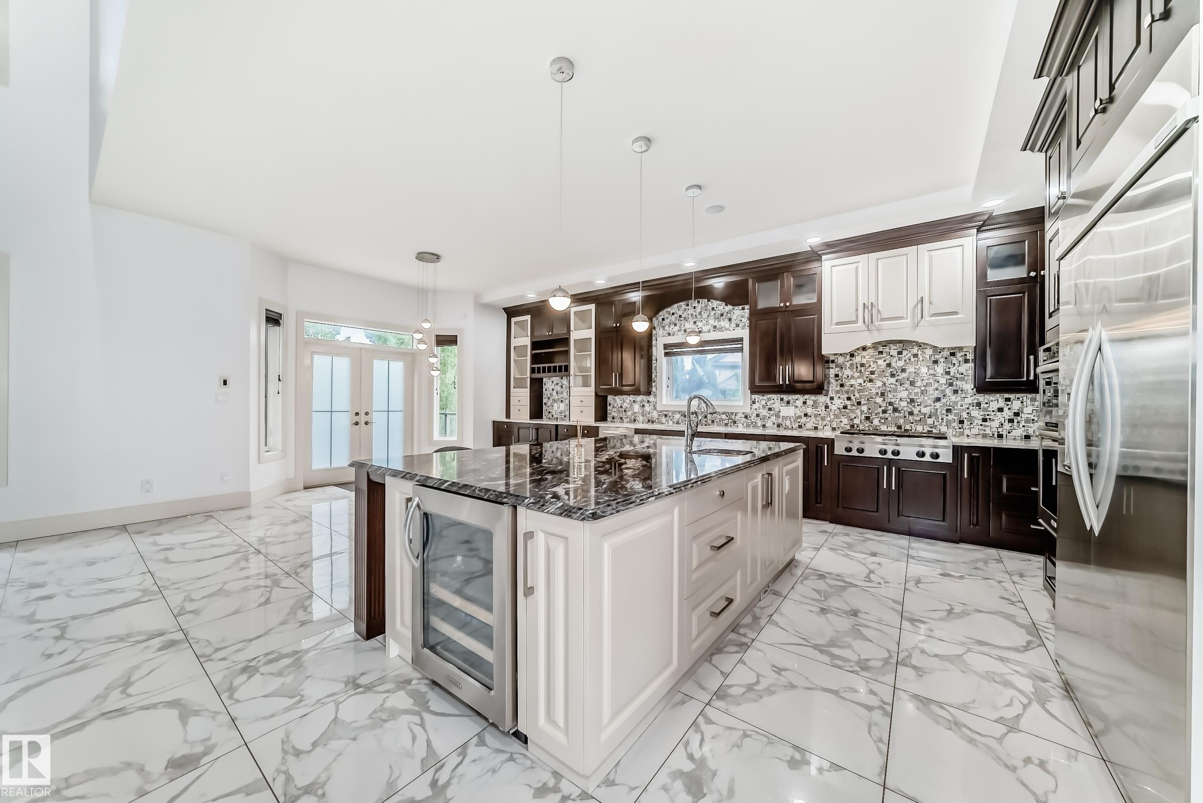 5511 Mcluhan Bluff Bluff, Edmonton, AB