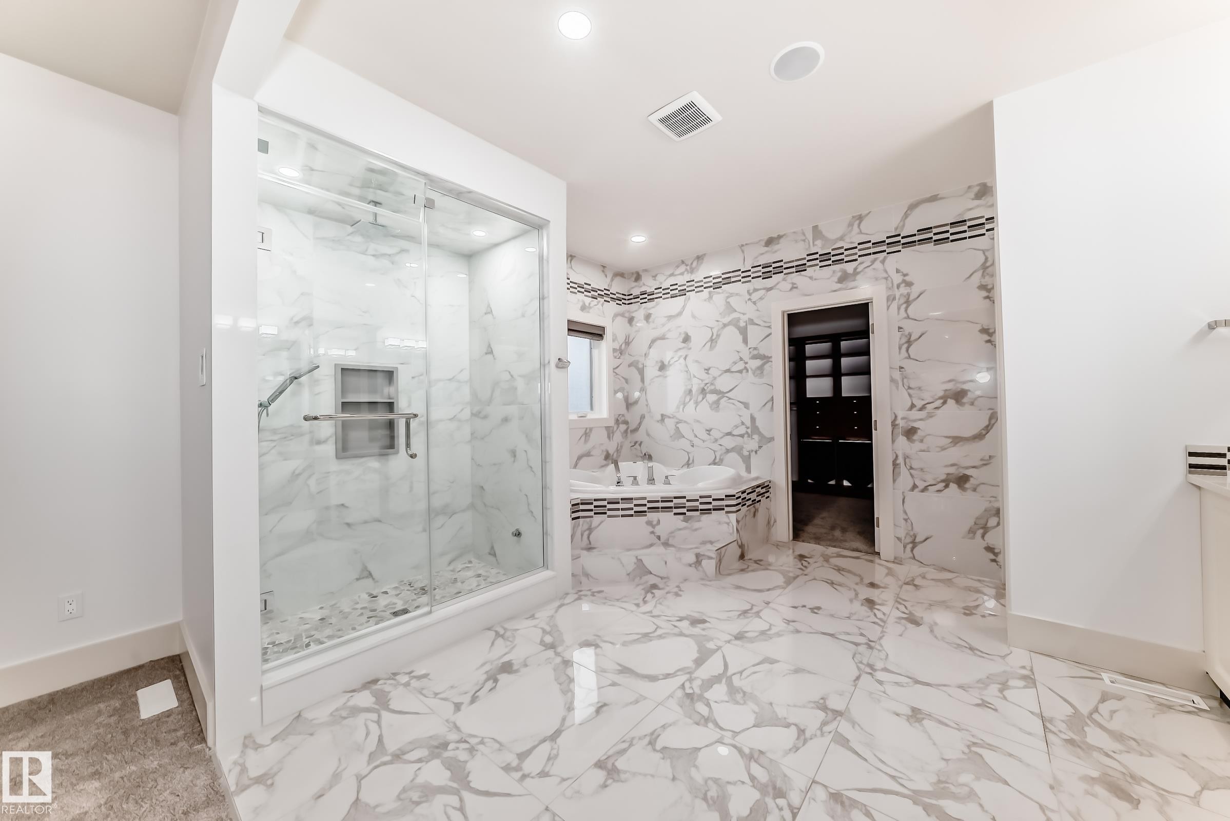 5511 Mcluhan Bluff Bluff, Edmonton, AB