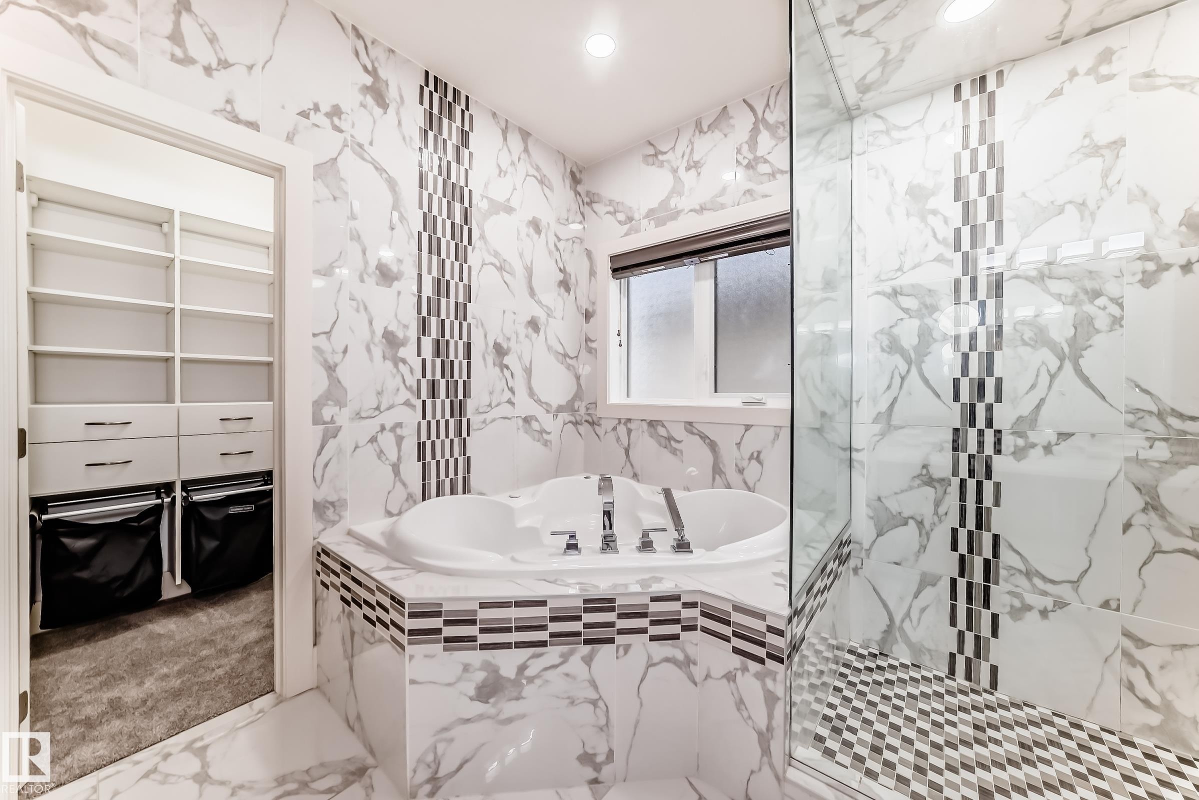 5511 Mcluhan Bluff Bluff, Edmonton, AB