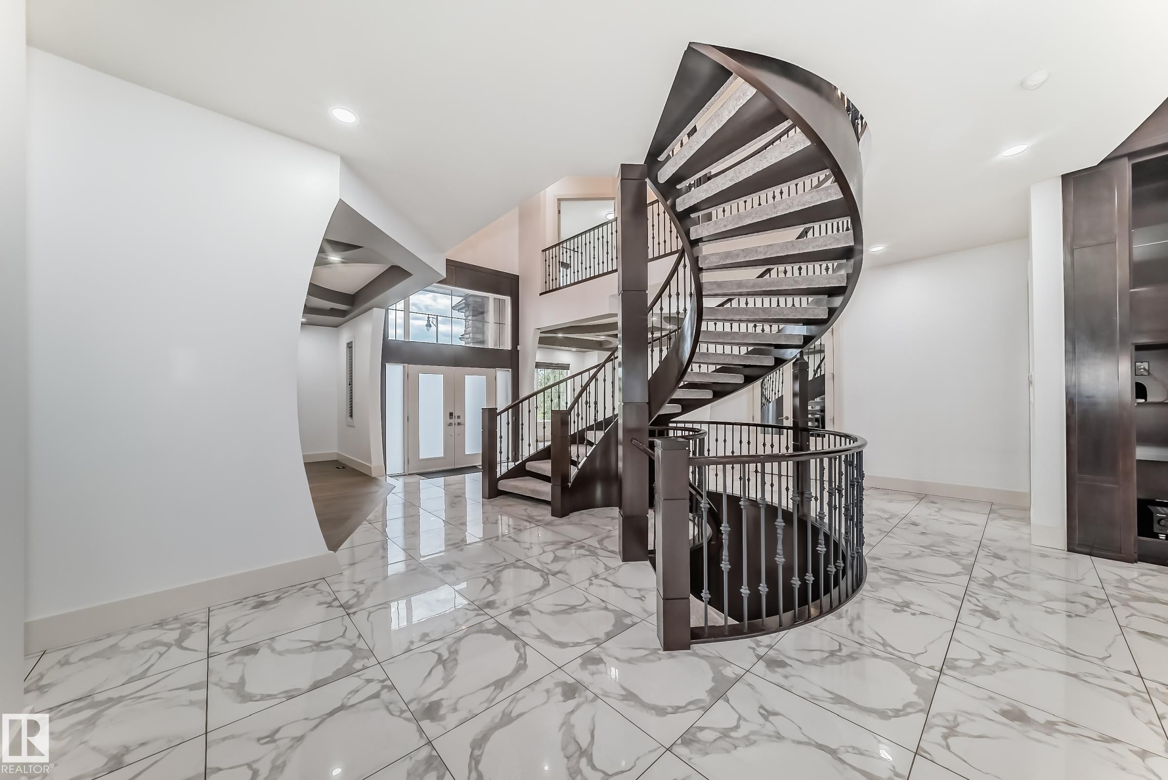 5511 Mcluhan Bluff Bluff, Edmonton, AB