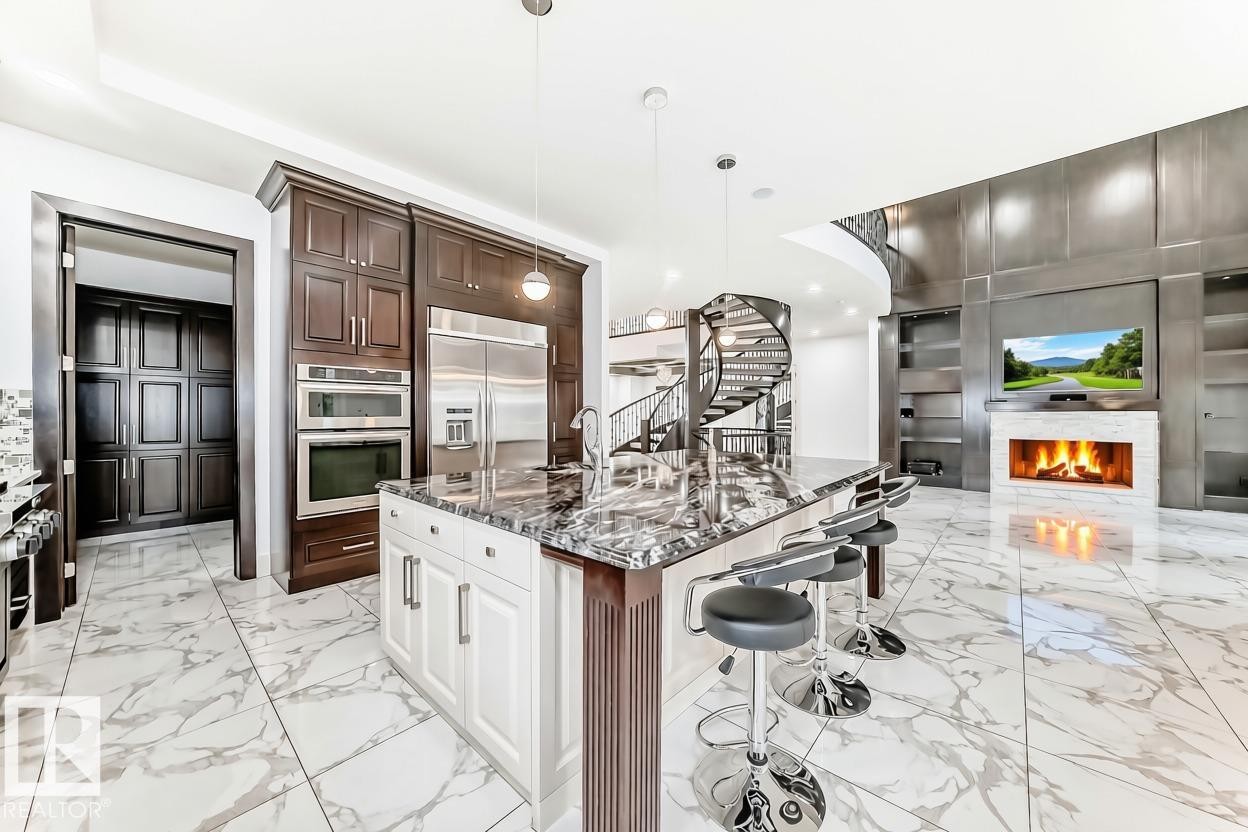 5511 Mcluhan Bluff Bluff, Edmonton, AB