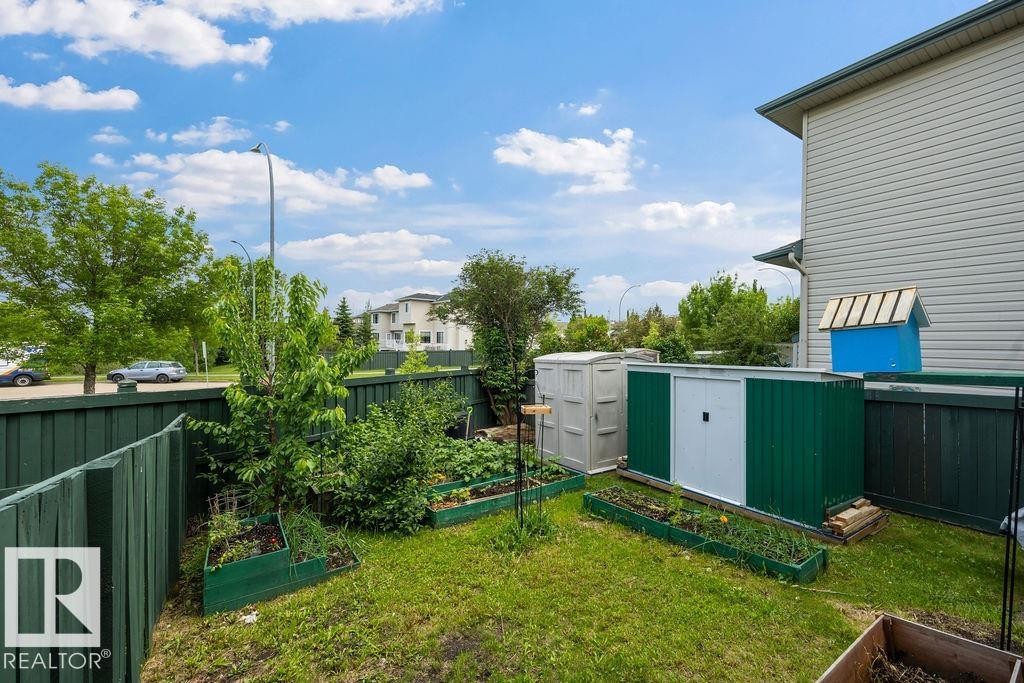 4 2004 Grantham Court, Edmonton, AB