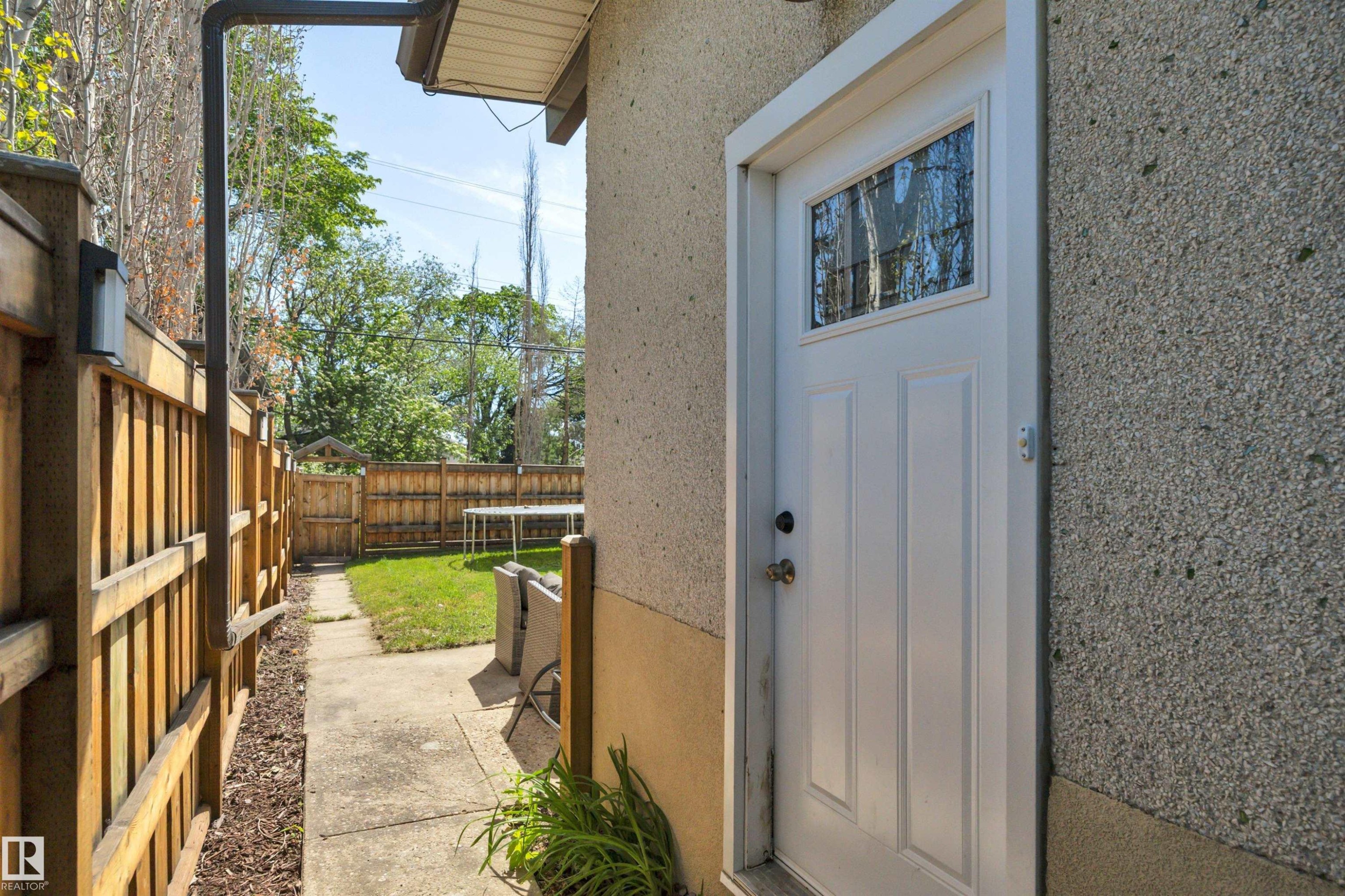 Exterior entry - 9835 74 Street, Edmonton, AB