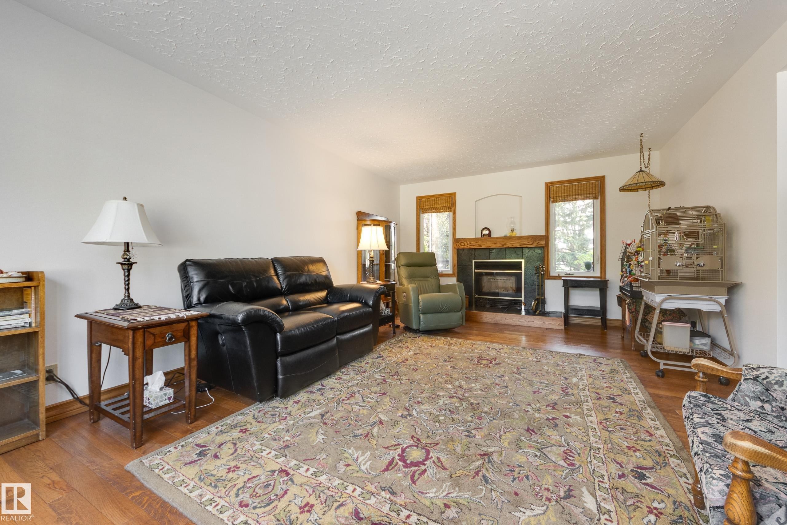 7216 103 Avenue, Edmonton, AB