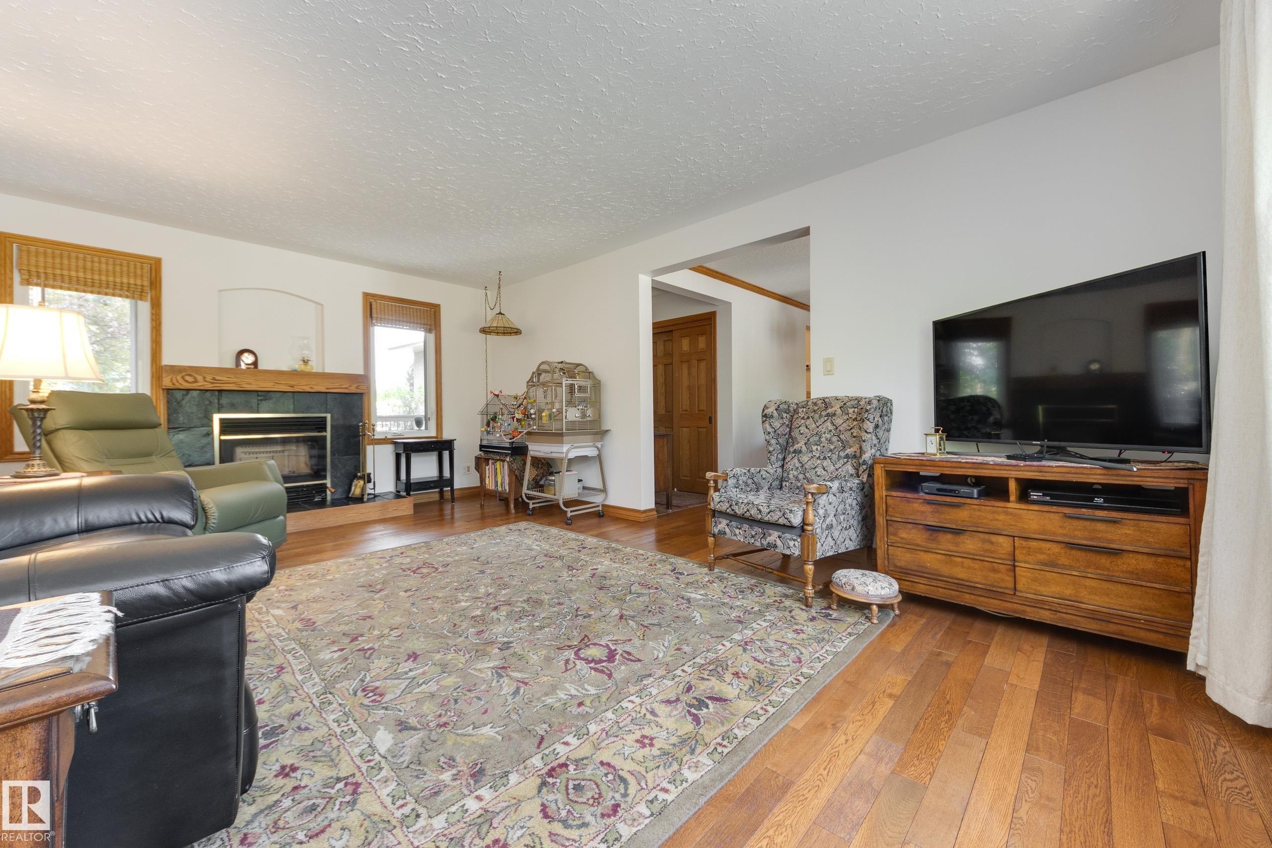 7216 103 Avenue, Edmonton, AB