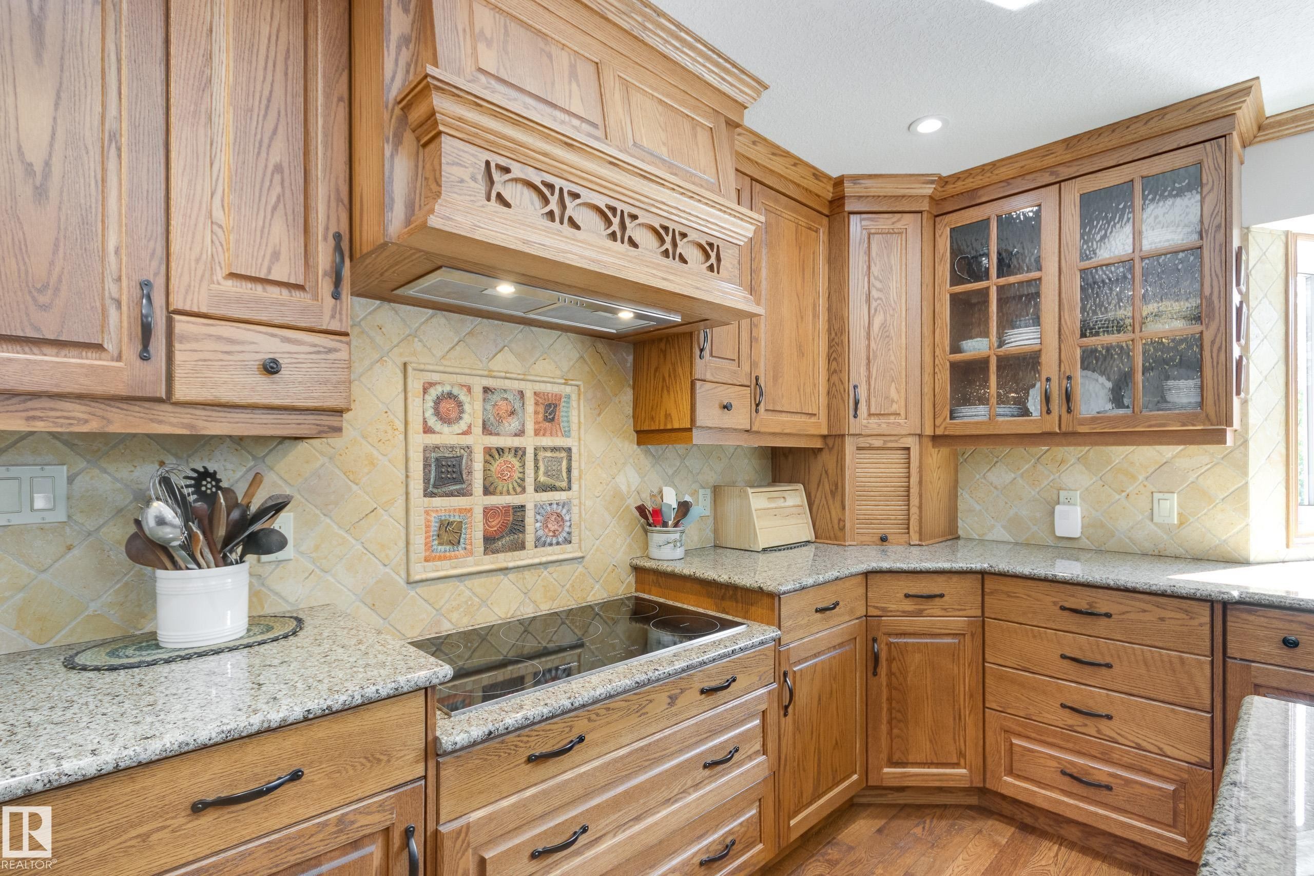 7216 103 Avenue, Edmonton, AB