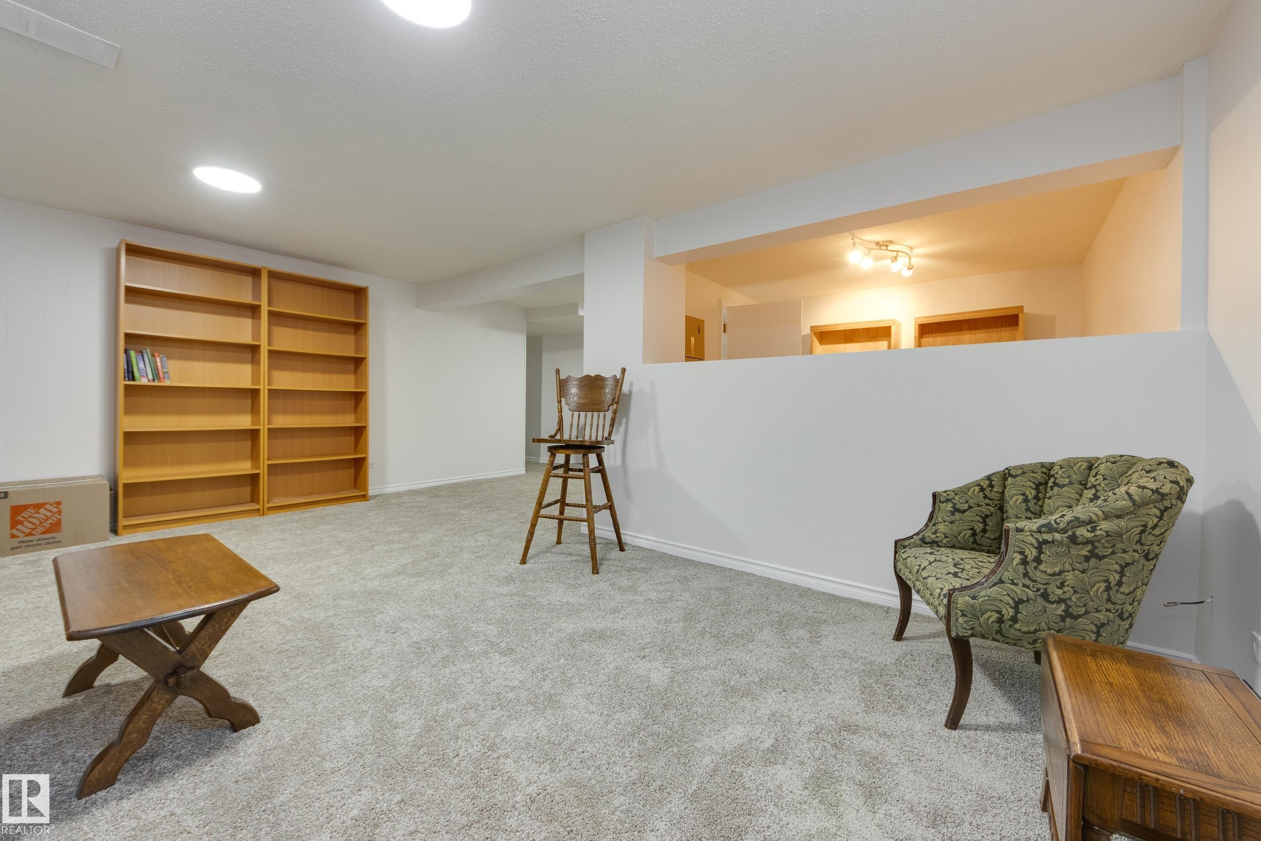 7216 103 Avenue, Edmonton, AB